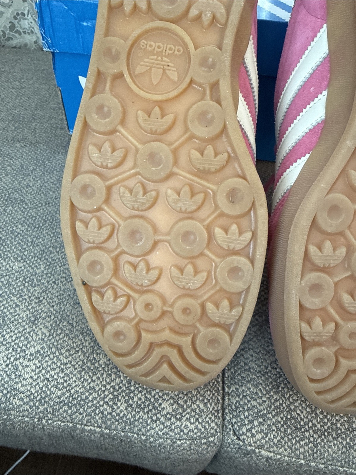 Women’s Size 9 Adidas Gazelle JI2014 Pink Sneaker Shoes