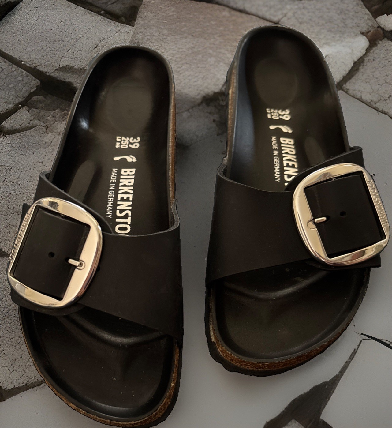 Birkenstock Madrid Big Buckle Black, Oiled Leather Sandals EU39 /US 8+ Narrow