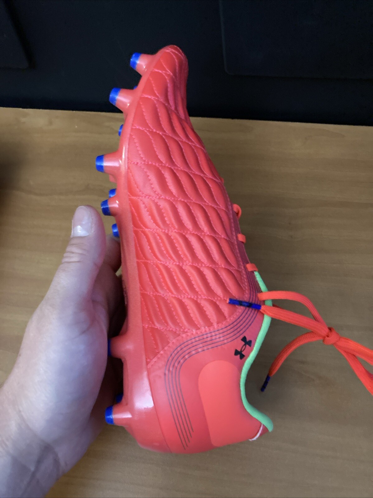Under Armour Magnetico Pro 3 Soccer Cleats Shoes 3027497-600 Wmns 7.5 Men’s 6
