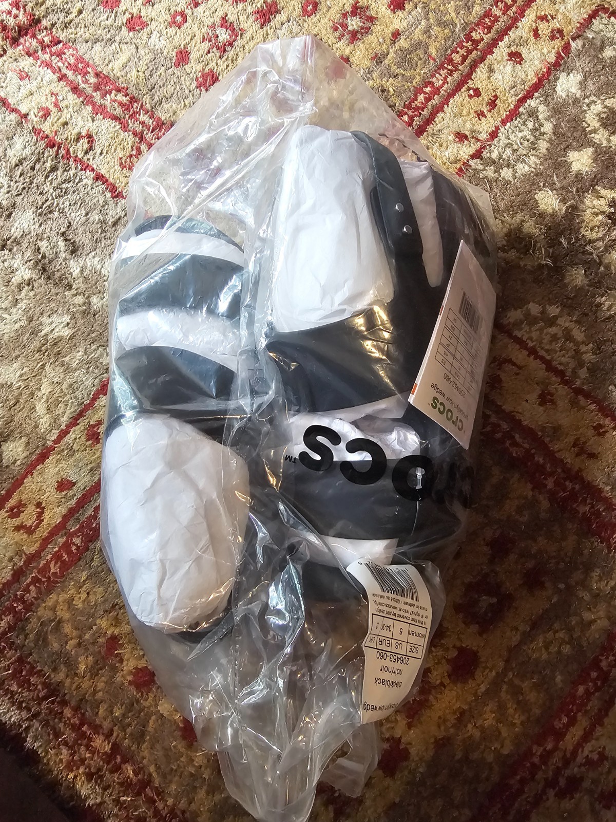 Croc’s Women’s Brooklyn Low Wedge Sandals In Black/Black Size 5 Brand New/Sealed