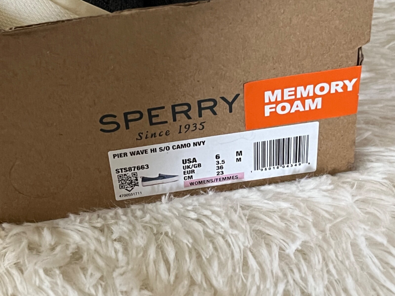 6 M Sperry Women’s Pier wave camo navy sneaker New