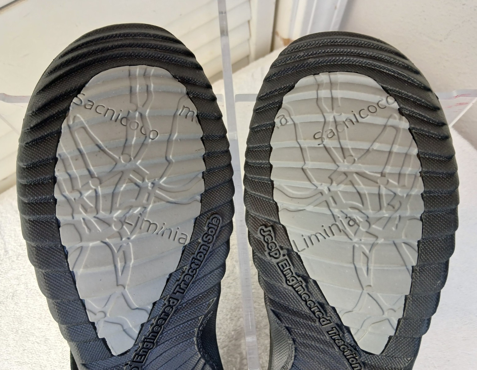 JEEP J-41,Women’s, Size 10M,Trail Rated,Cutting Edge recycled Materials,Shoes