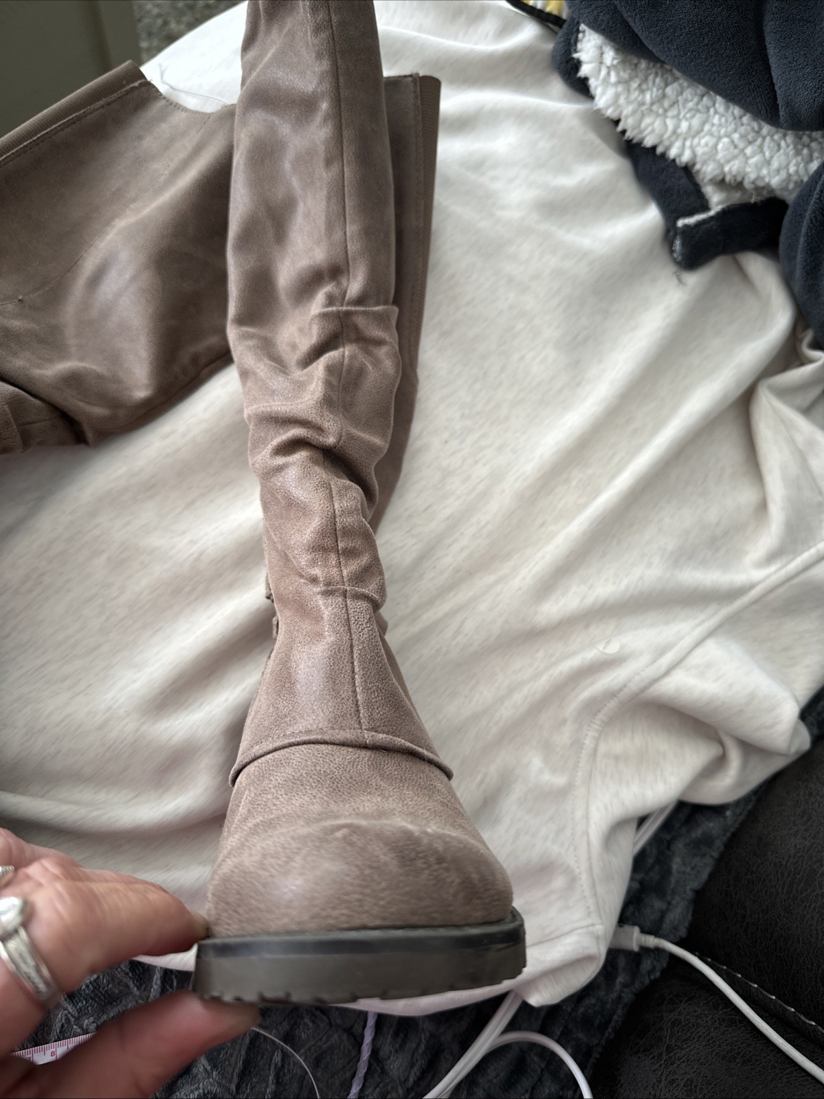 Baretraps Knee High Boot Mushroom Color Womens Size 6M With Stretch Calf Zip