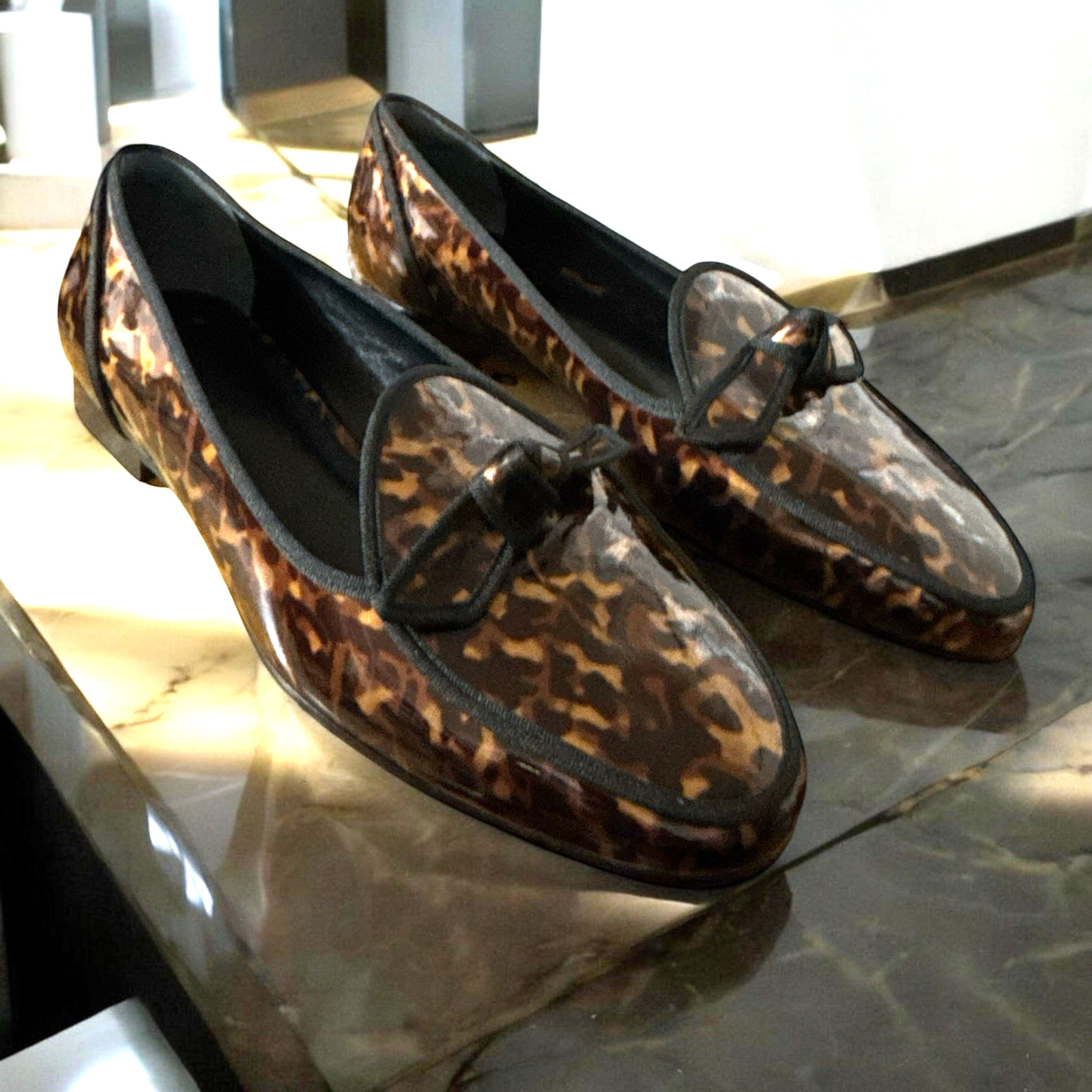 Alexandre Birman Women’s Black Grosgrain Tortoise Loafers size 41 (US SIZE 11 )