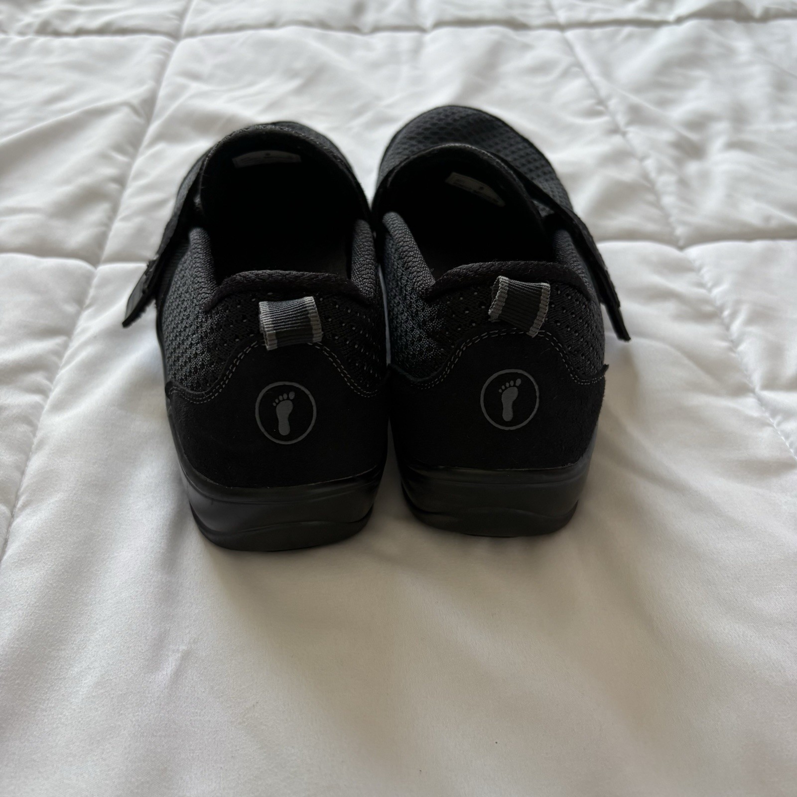 Orthofeet Quincy Slip On Shoes Sneakers Womens 8 Black Comfy Workwear