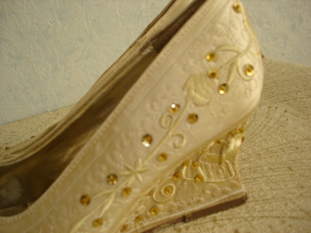 BARISEL Women’s Beige Textile Wedge Shoes with Gold Sequins Sz 8,5/UK 6,5/EUR 40