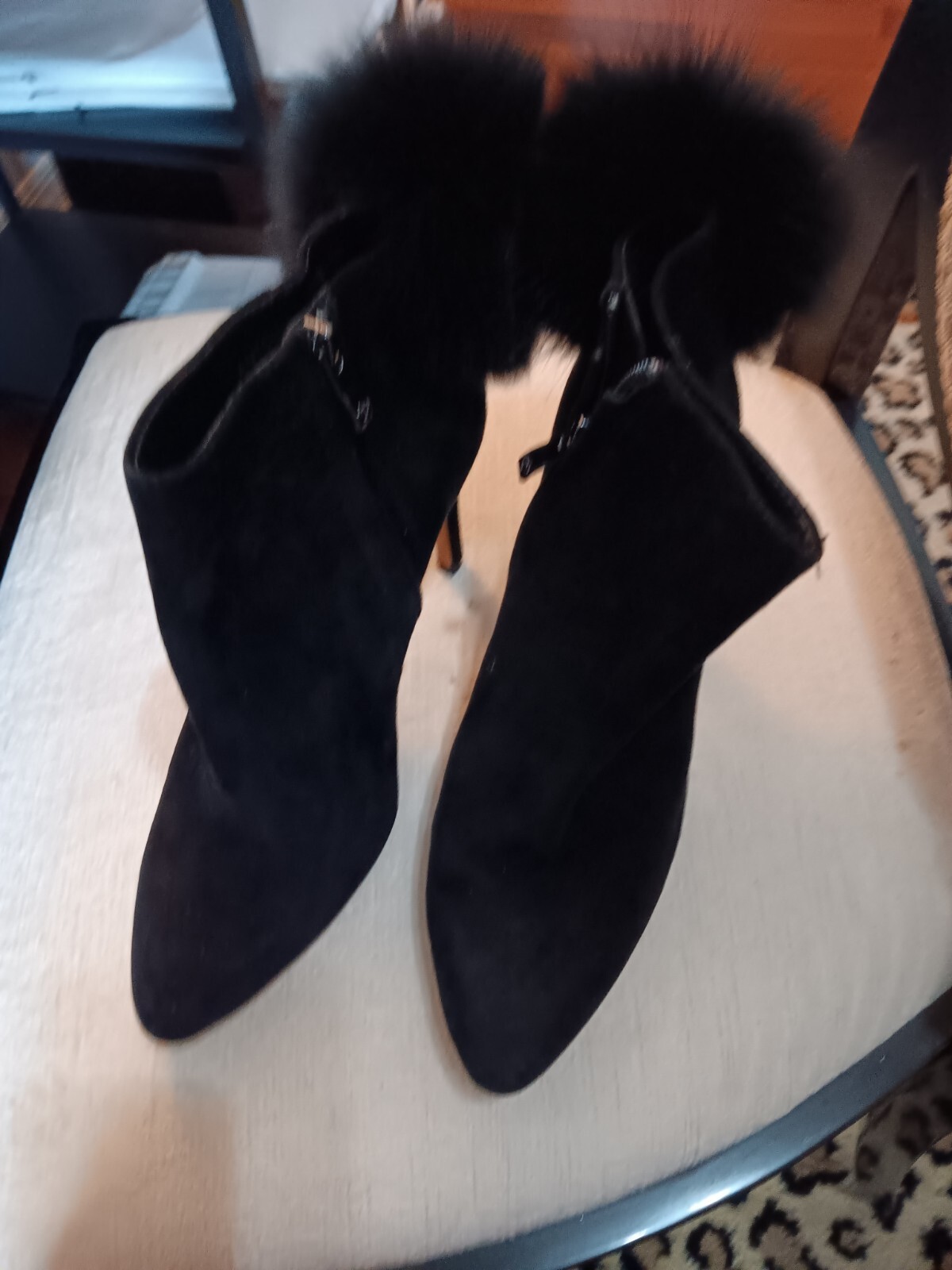 ANTONIO MELANI BLACK LEATHER SUEDE FOX FUR SHOES ZIPPERED 3 1/2″ HEELS 7.5M NWT