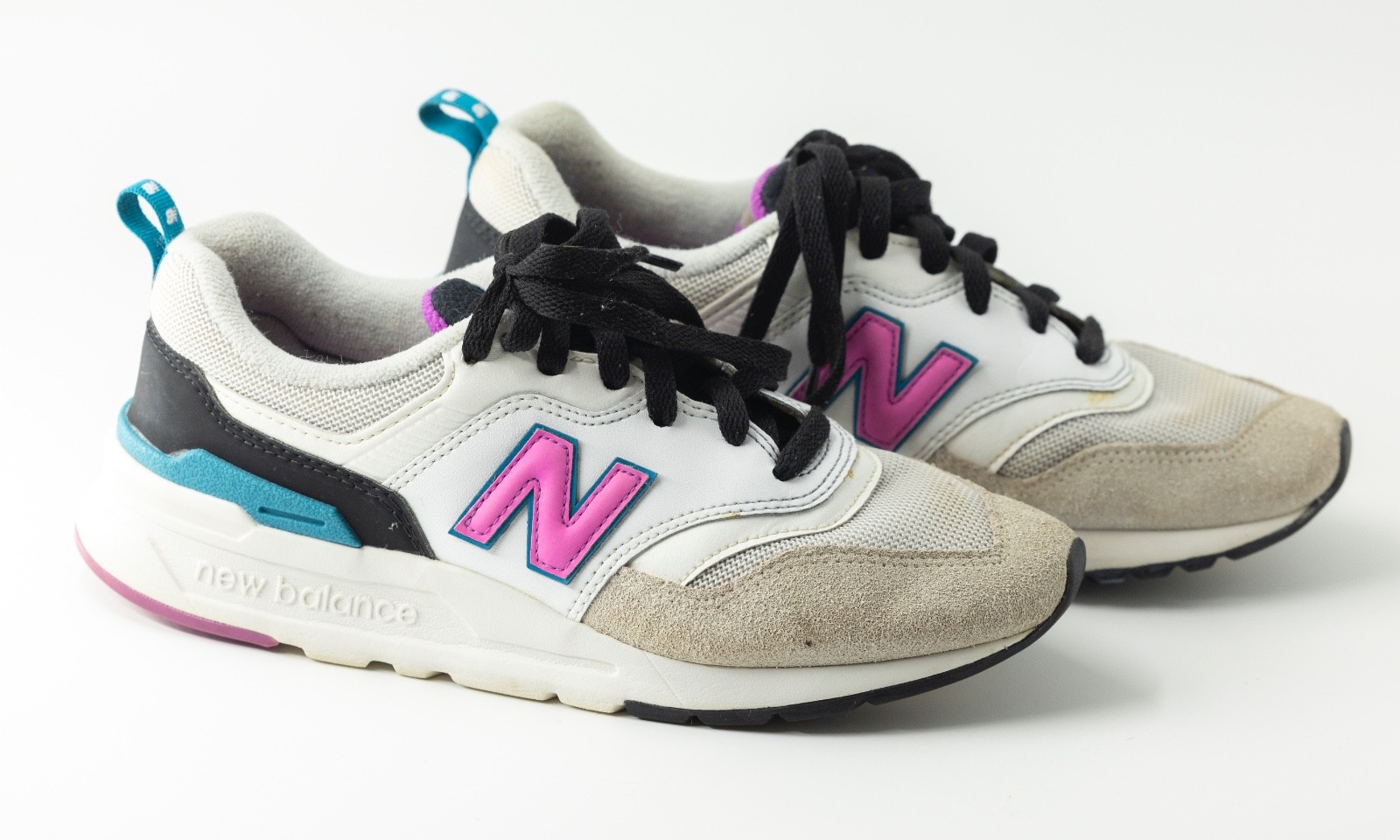 NEW BALANCE® 997H AERIE Sneaker Running Shoes Women’s 6 $90 MSRP