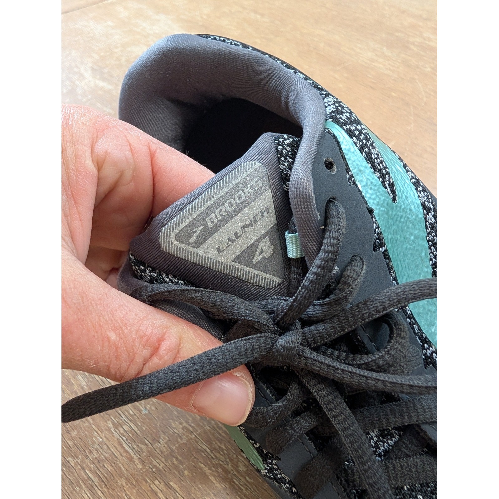 Brooks Launch 4 Womens Running Shoes Black Grey Teal Size 9 gym workout