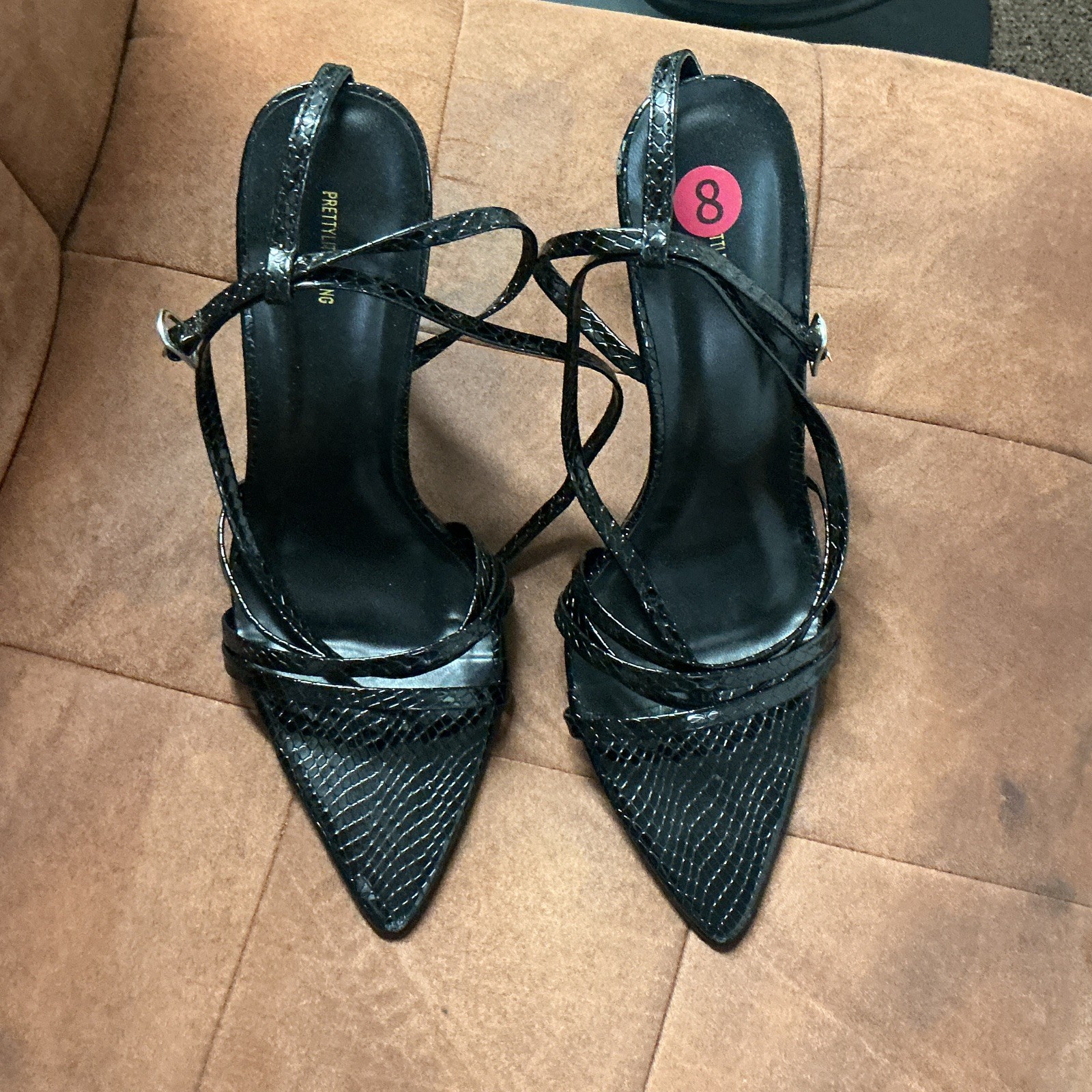 Women’s Leather Shoes, Size 8 (US) 39 EU