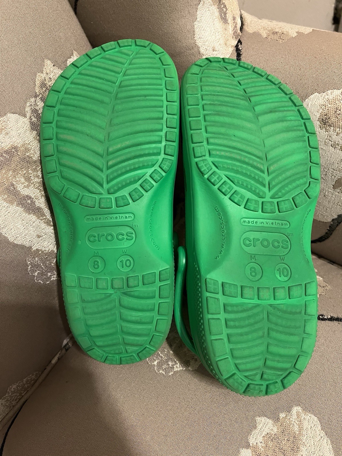 Kelly Green Crocs W Size 10, M 8 Used Worn Handful Of Times