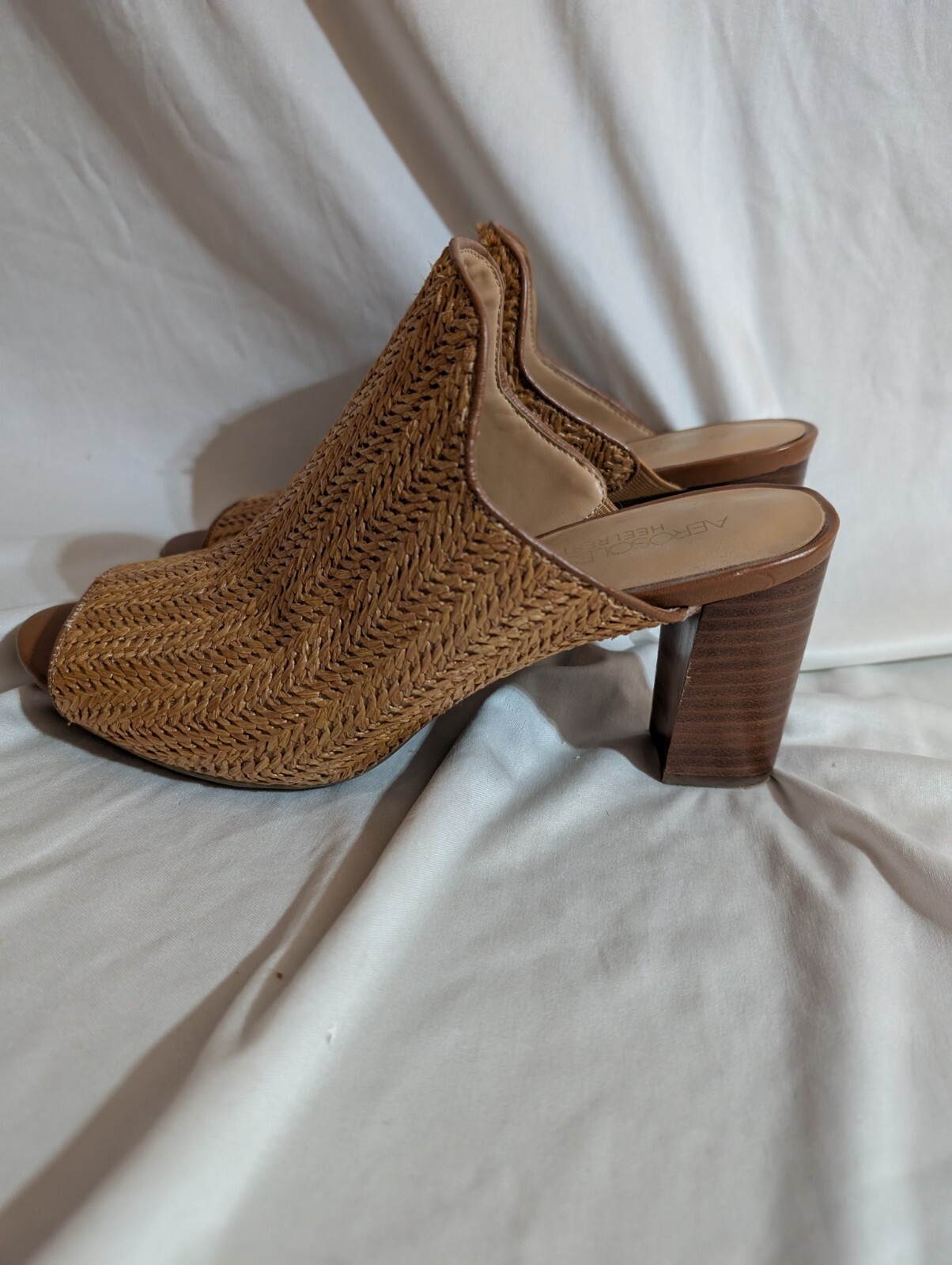 Aerosoles Birdwatcher Peep Toe Mules Women’s Size 9.5M Tan