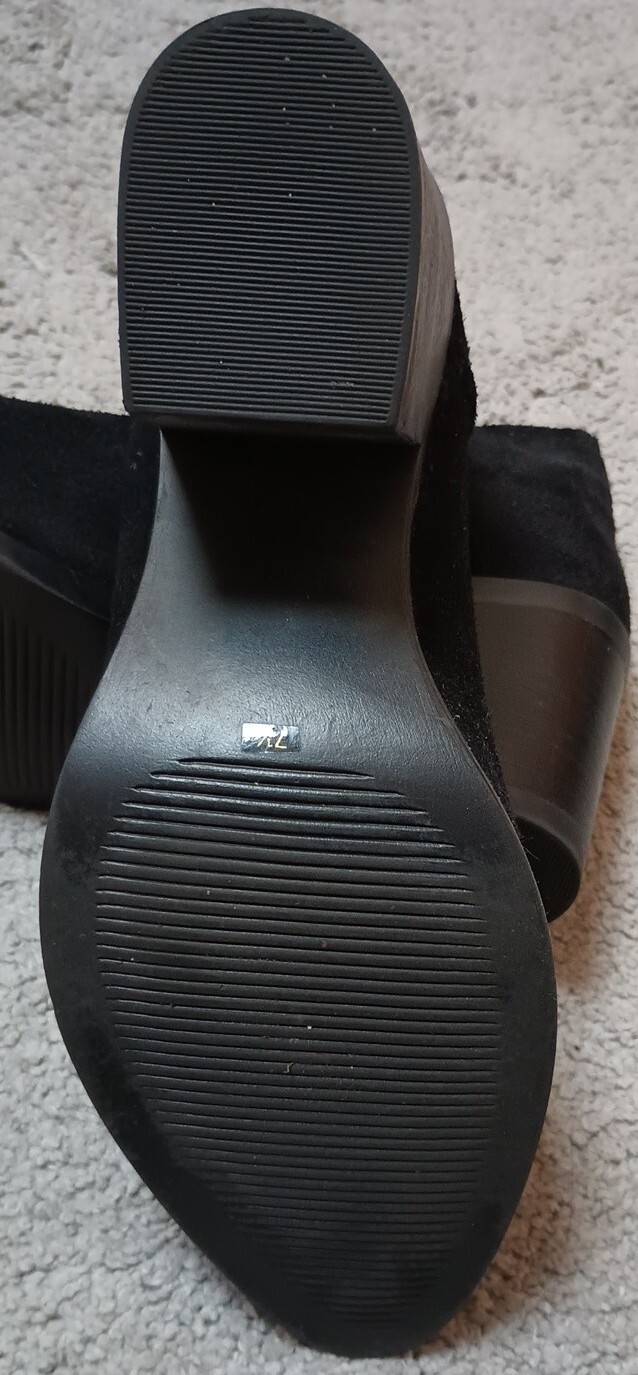 Steve Madden Prezzie 7.5M Black Suede Ankle Boots