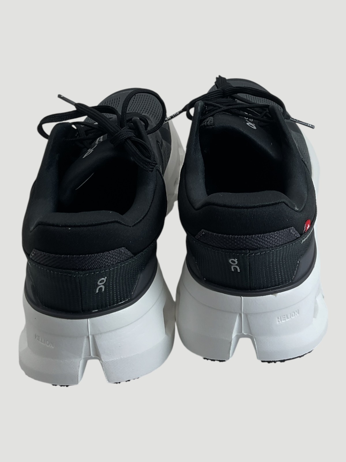 On Cloudrunner 2 Women’s Size 9.5 Eclipse/Black Running Shoes