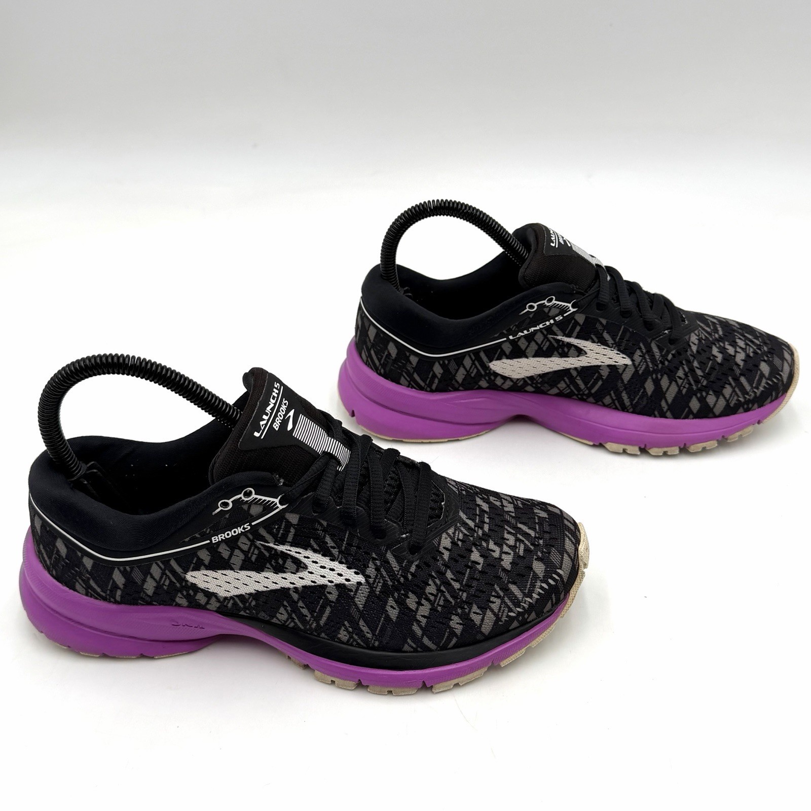 Brooks Launch 5 Womens Size 7 Running Shoes Sneakers 1202661B090 Black Purple