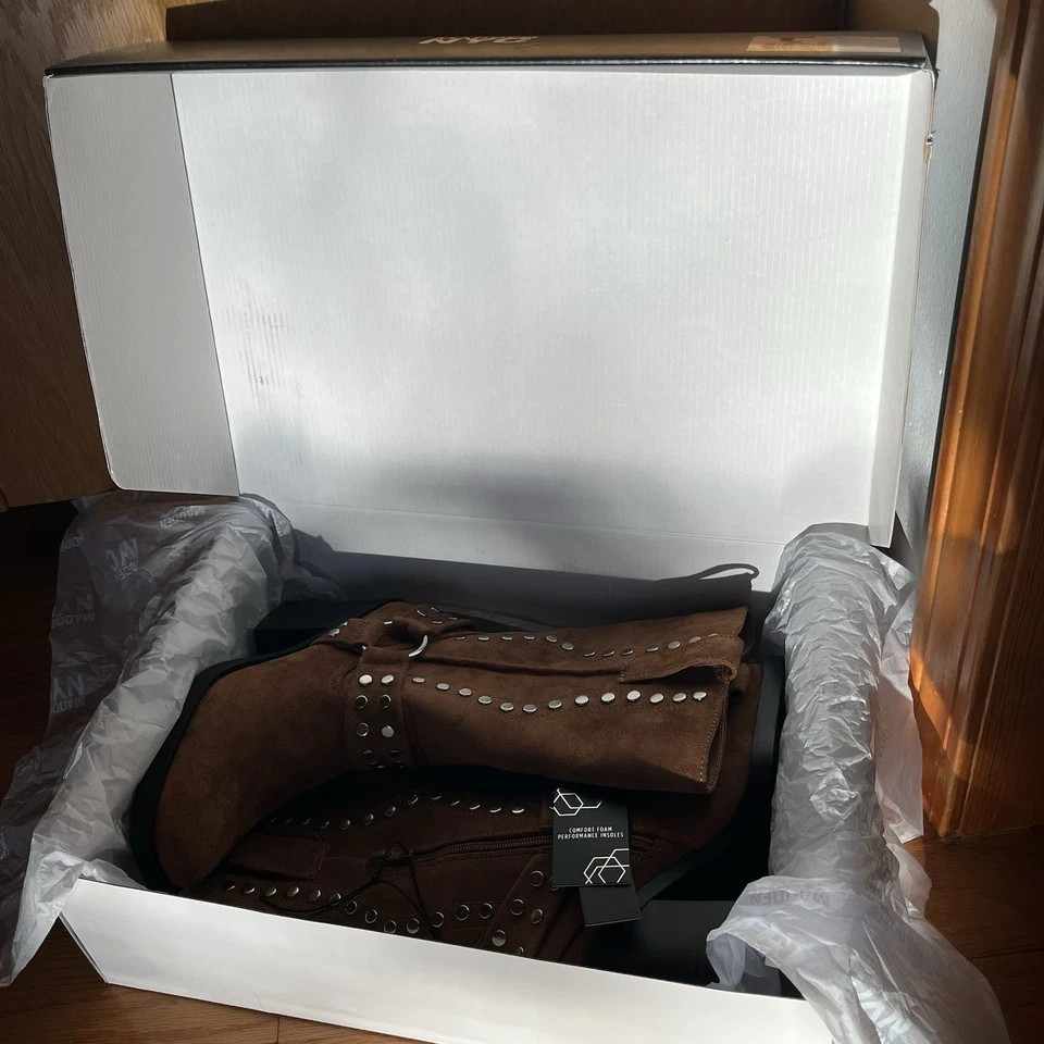 Steve Madden NYC Tan Suede Studded Boots Square Toe Size 7 New With Box