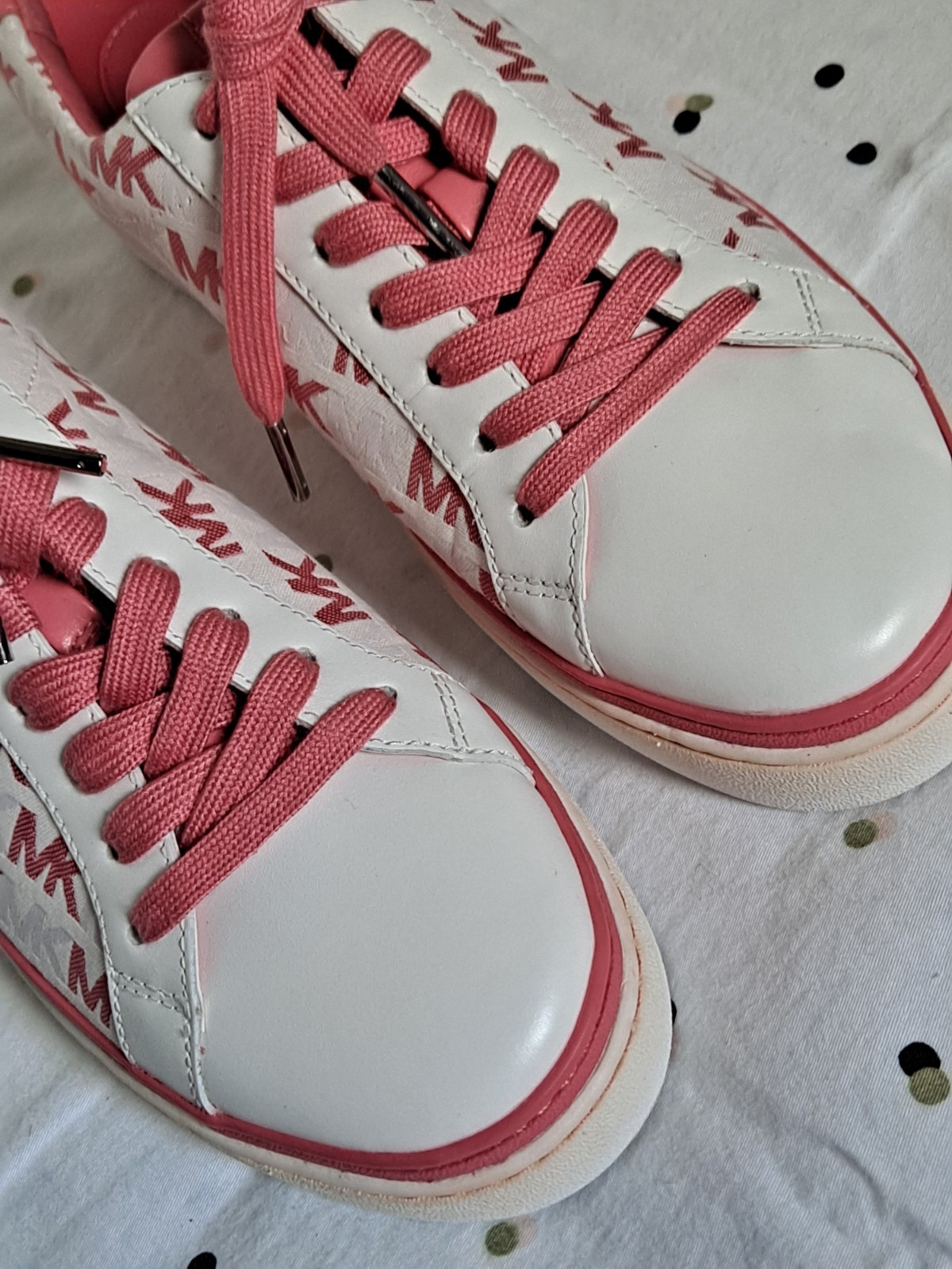 Michael Kors Women’s Size 8M Pink & White Textile/Leather Sneakers Shoes