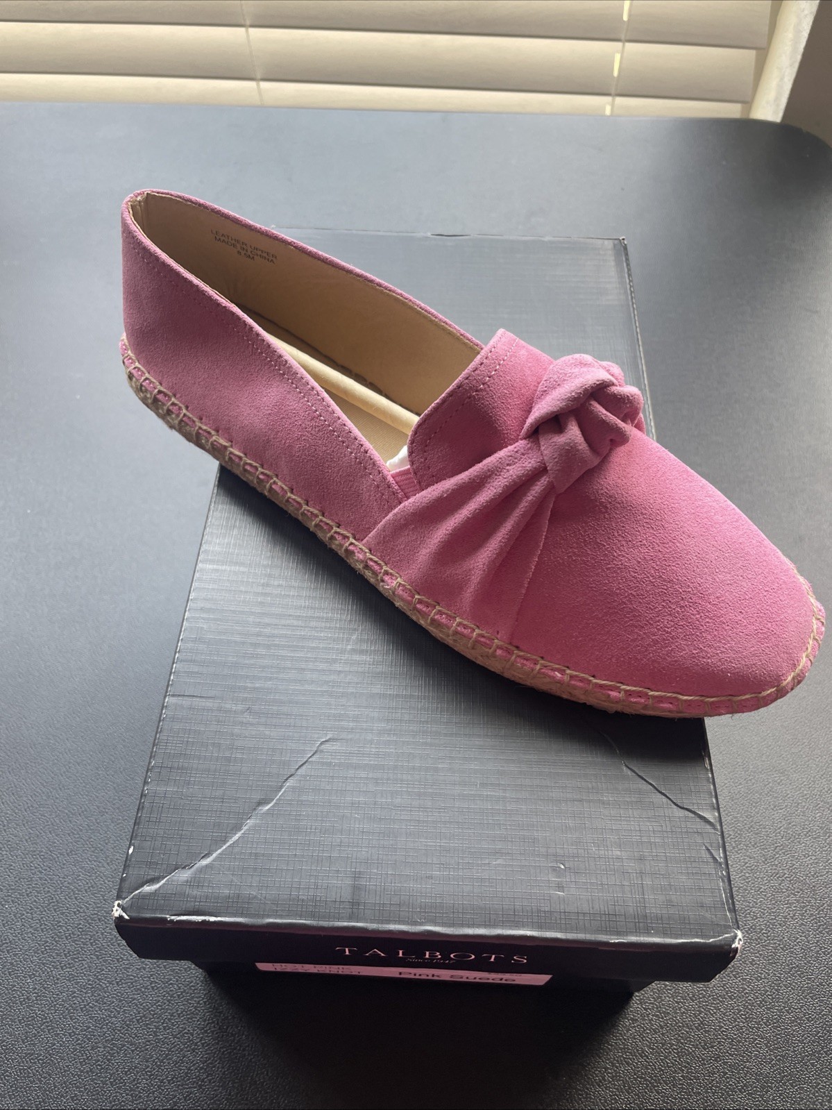 Talbots Womens Izzy Knot Pink Suede Size 8.5M