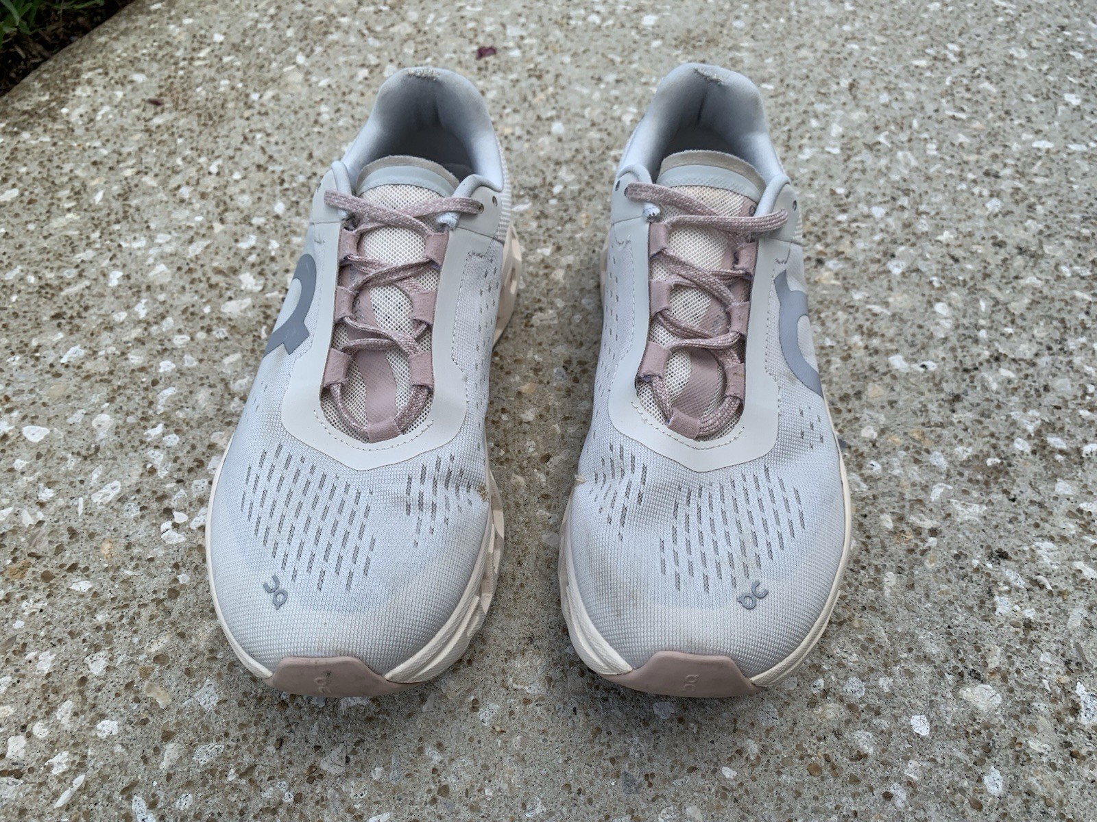Size 8 – On Cloudmonster Moon Fawn Womens Athletic Running Shoes Sneakers