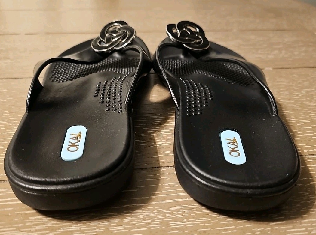 OKA-B Women LARGE Black Comfort Flip Flops