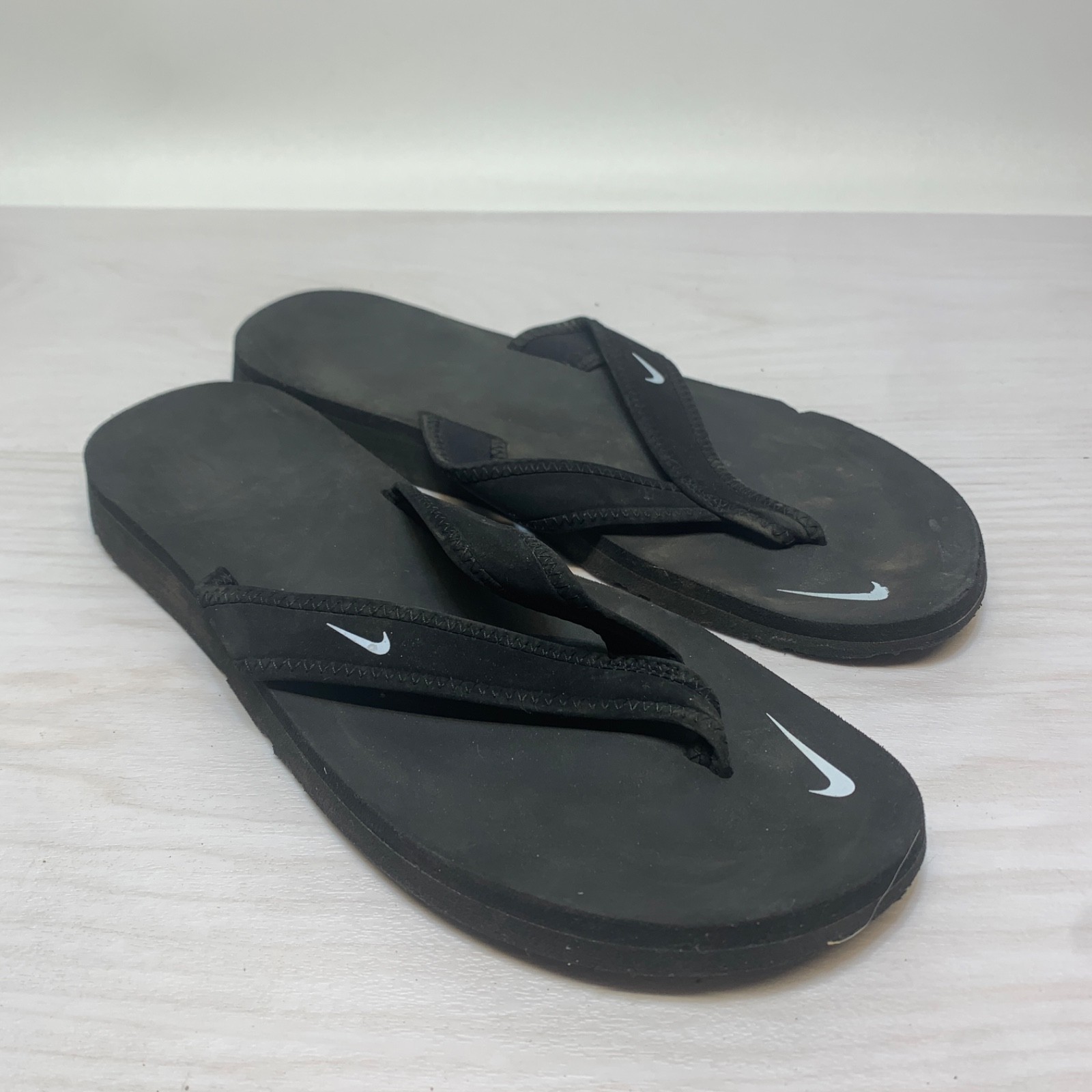 Nike Celso Girl Slides Womens Size 8 Black Thong Flip Flop Sandals 314870-011