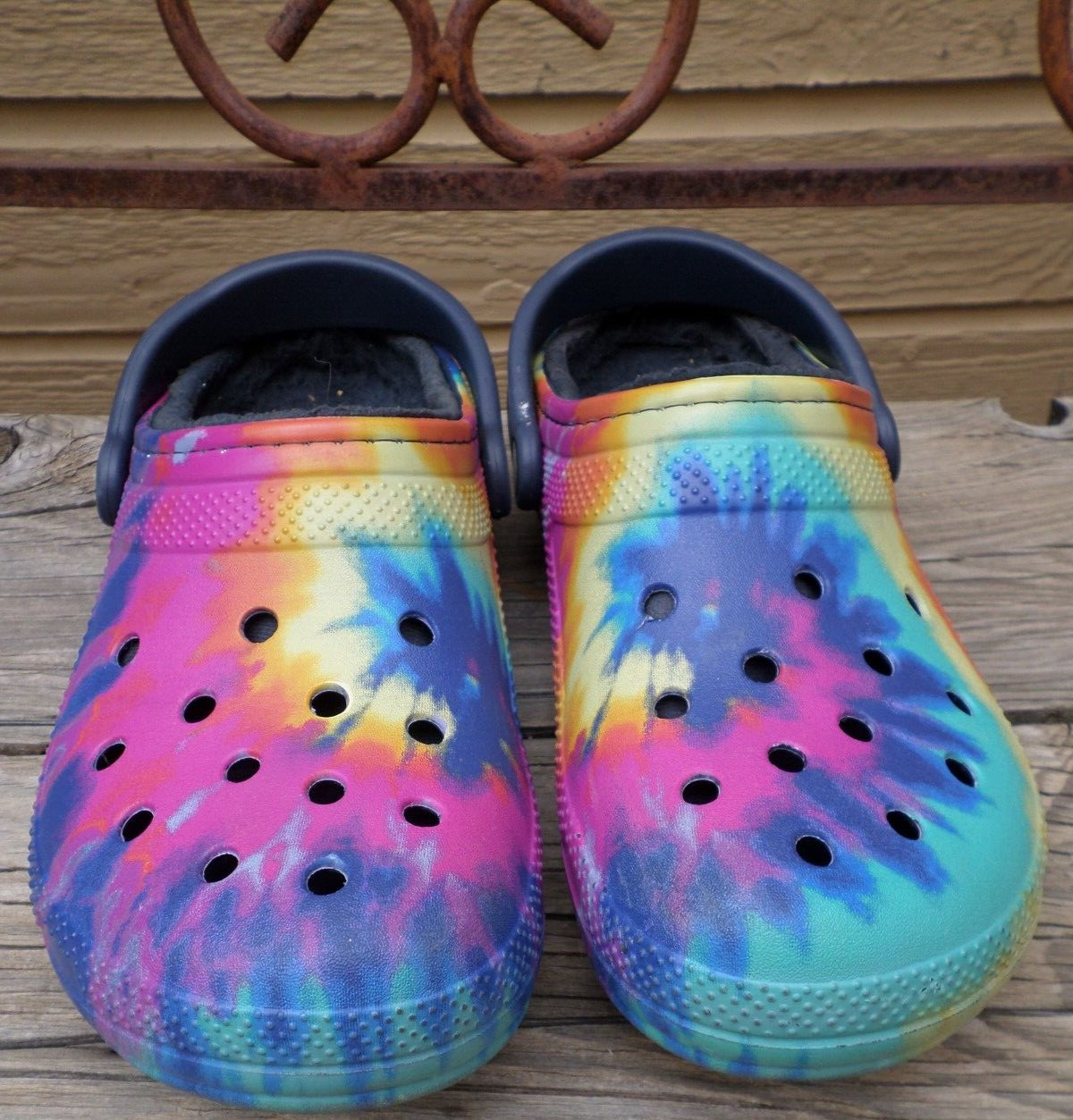 Crocs Tie Dye Fleece Lined Clogs Women’s 10- Men’s 8