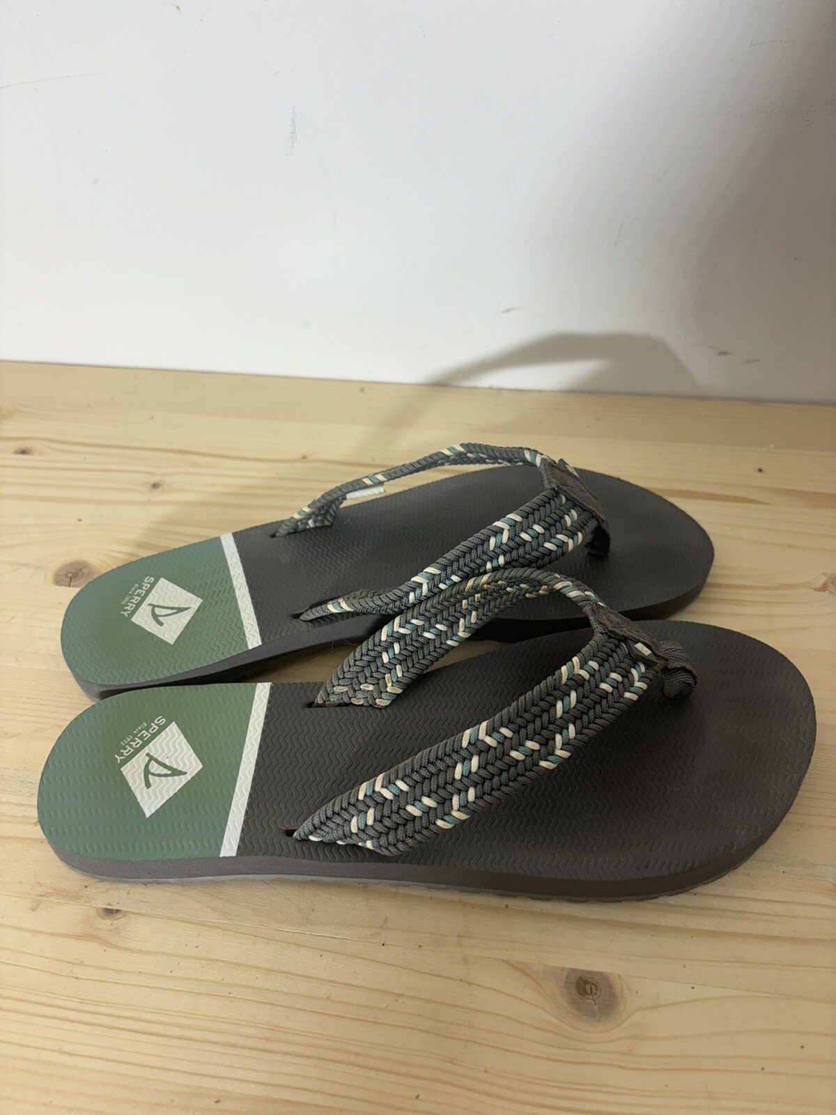 Sperry Women’s Sz 9 Grey Teal Wharf Webbing Flip Flop Sandals S14