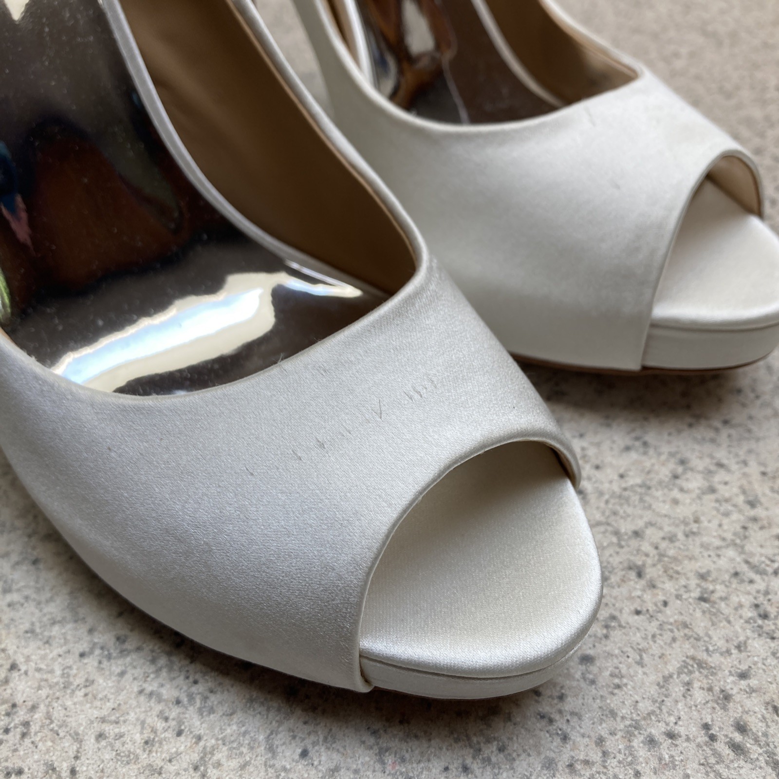 Badgley Mischka Kiara Embellished Peep-Toe Evening Pumps, Size 9 see description