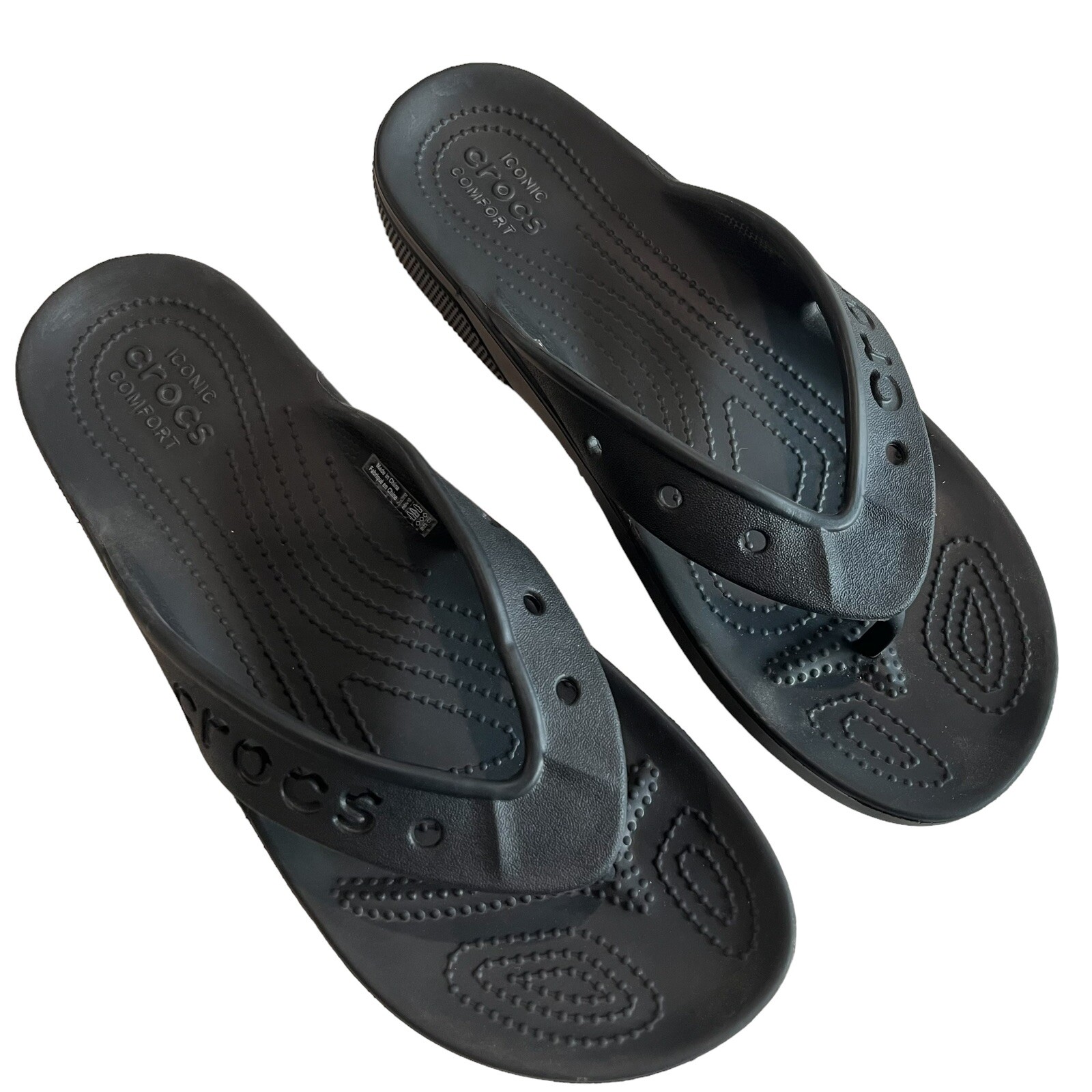 Crocs Baya II Black Flip Flop Thong Sandals Die Cut Logo Women’s 10 / Men’s 8