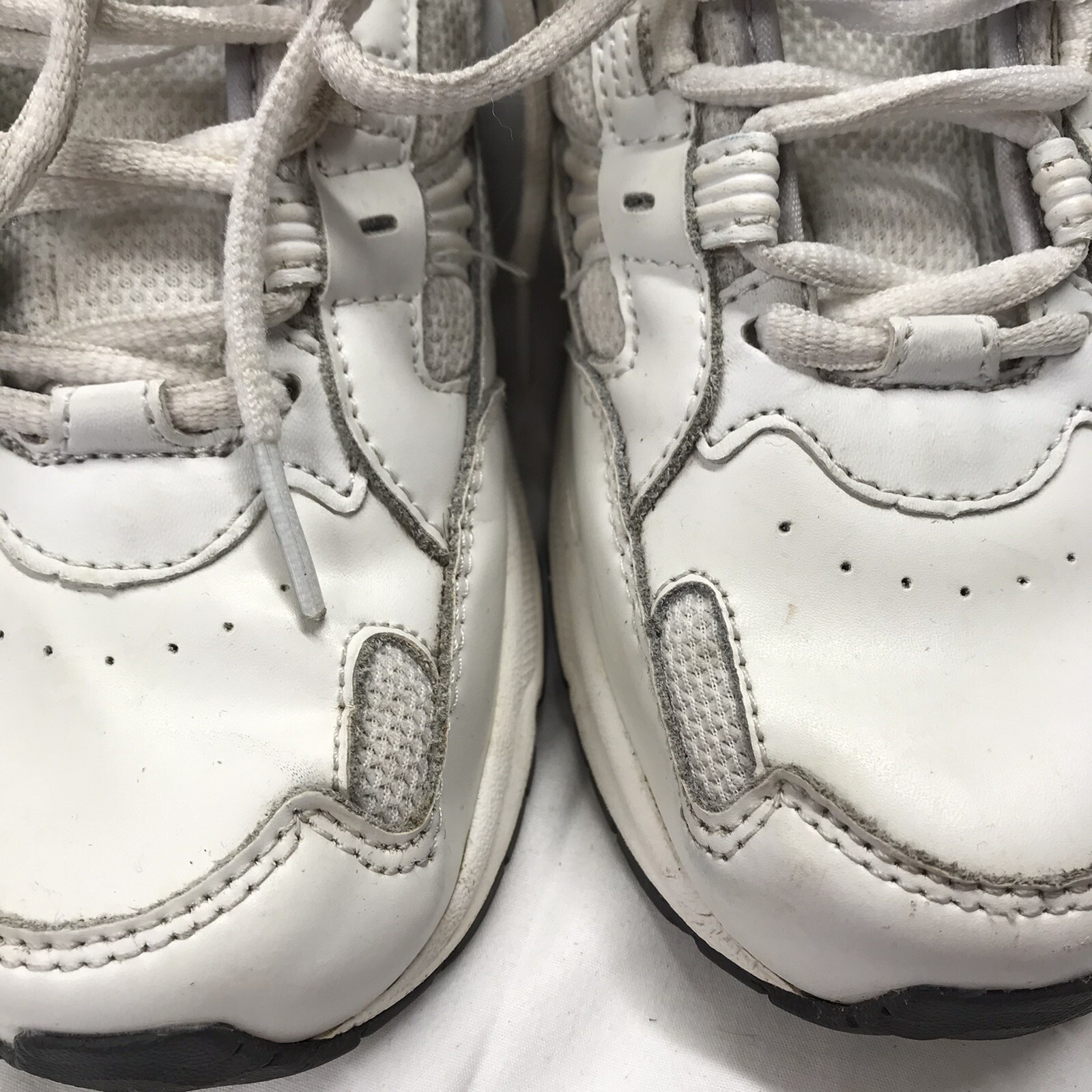 Vionic Womens 23 Walk White Gray Walking Tennis Shoes Sneakers 6.5 Medium (B,M)