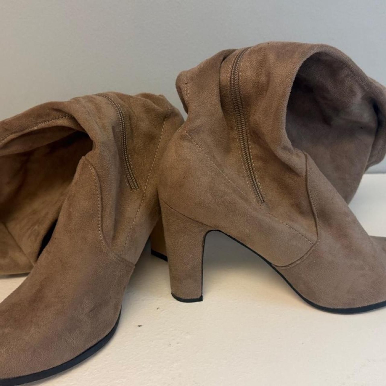 Cape-robbin Women’s Brown and Tan Boots