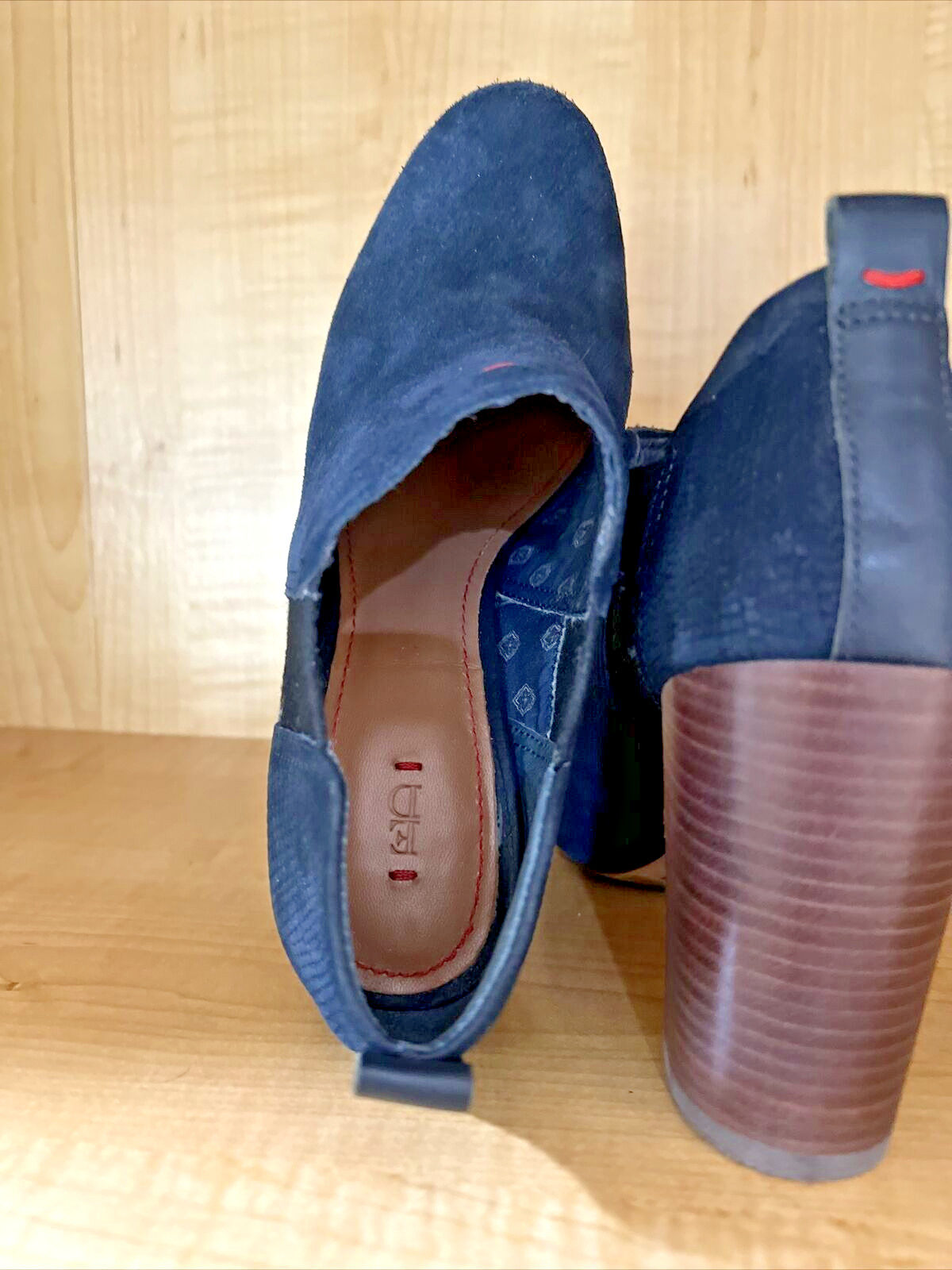 Ellen Degeneres ED Mahoney Womens Oiled Suede Ankle Boots Lagoon 7.5M-GORGEOUS!