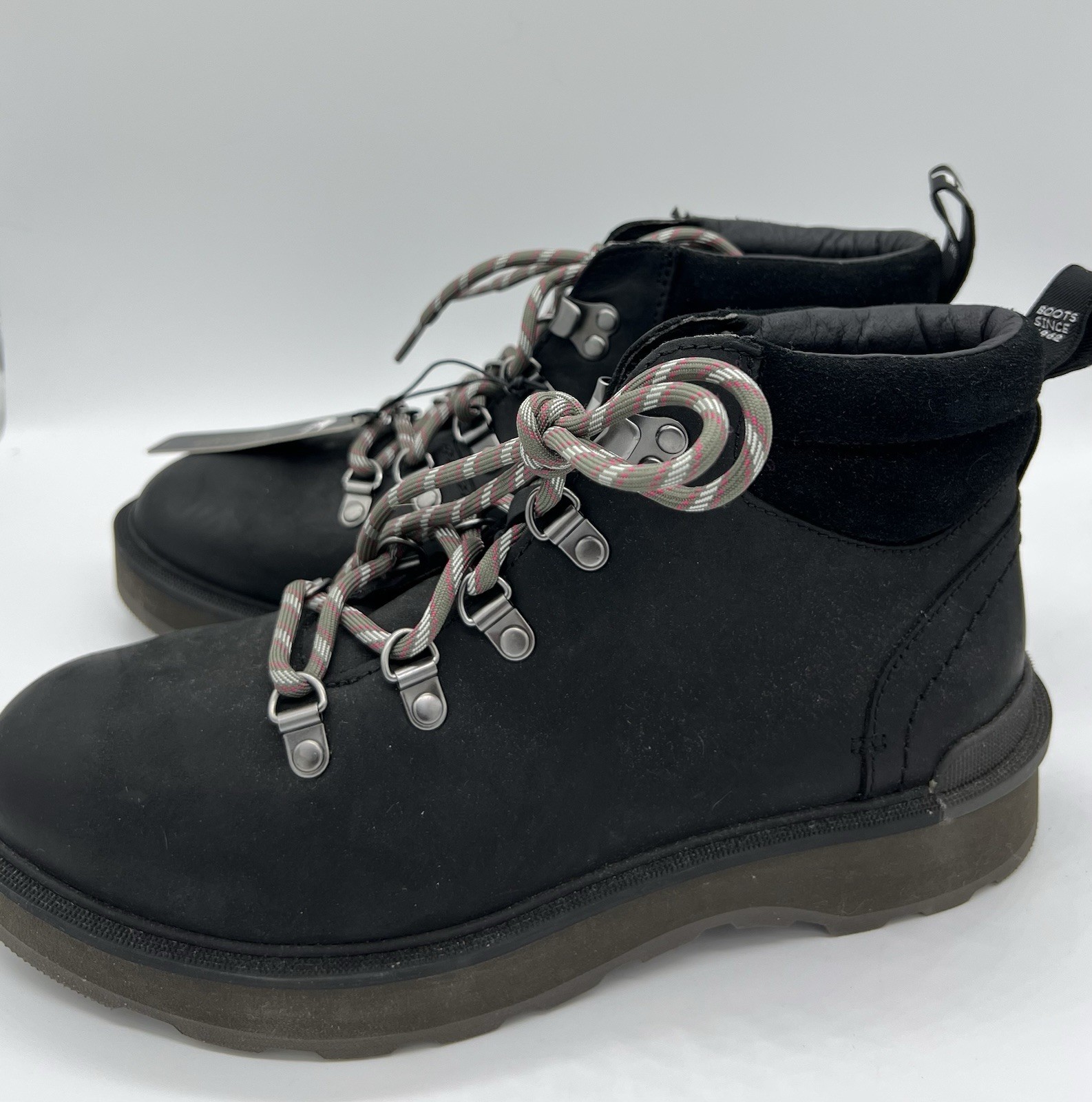 Sorel Women’s Black Leather & Rubber Sole Lace-Up Hiking Ankle Boots Size 8.5