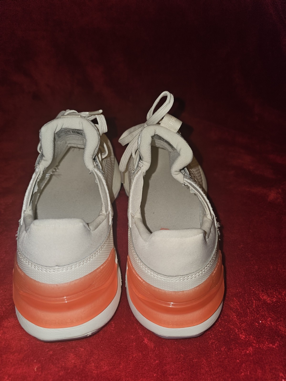 New Balance Fresh Foam X 1440 Women’s Low Top Lace Up Mesh Sneakers Beige Orange