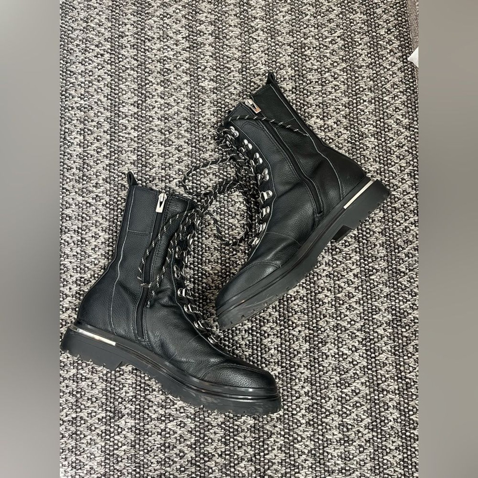Via Spiga Women’s Black Leather Mid-Calf Tavvi Hiker Boots New Size 8.5M