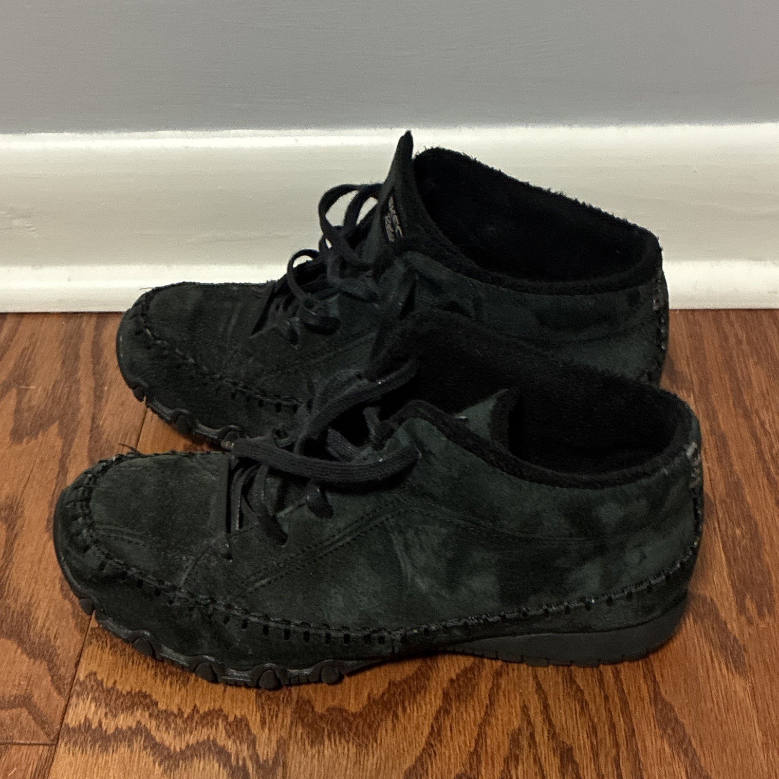 SKECHERS Relaxed Fit Chukka Shoes Black Faux Fur Lined Memory Foam Lace Up 6