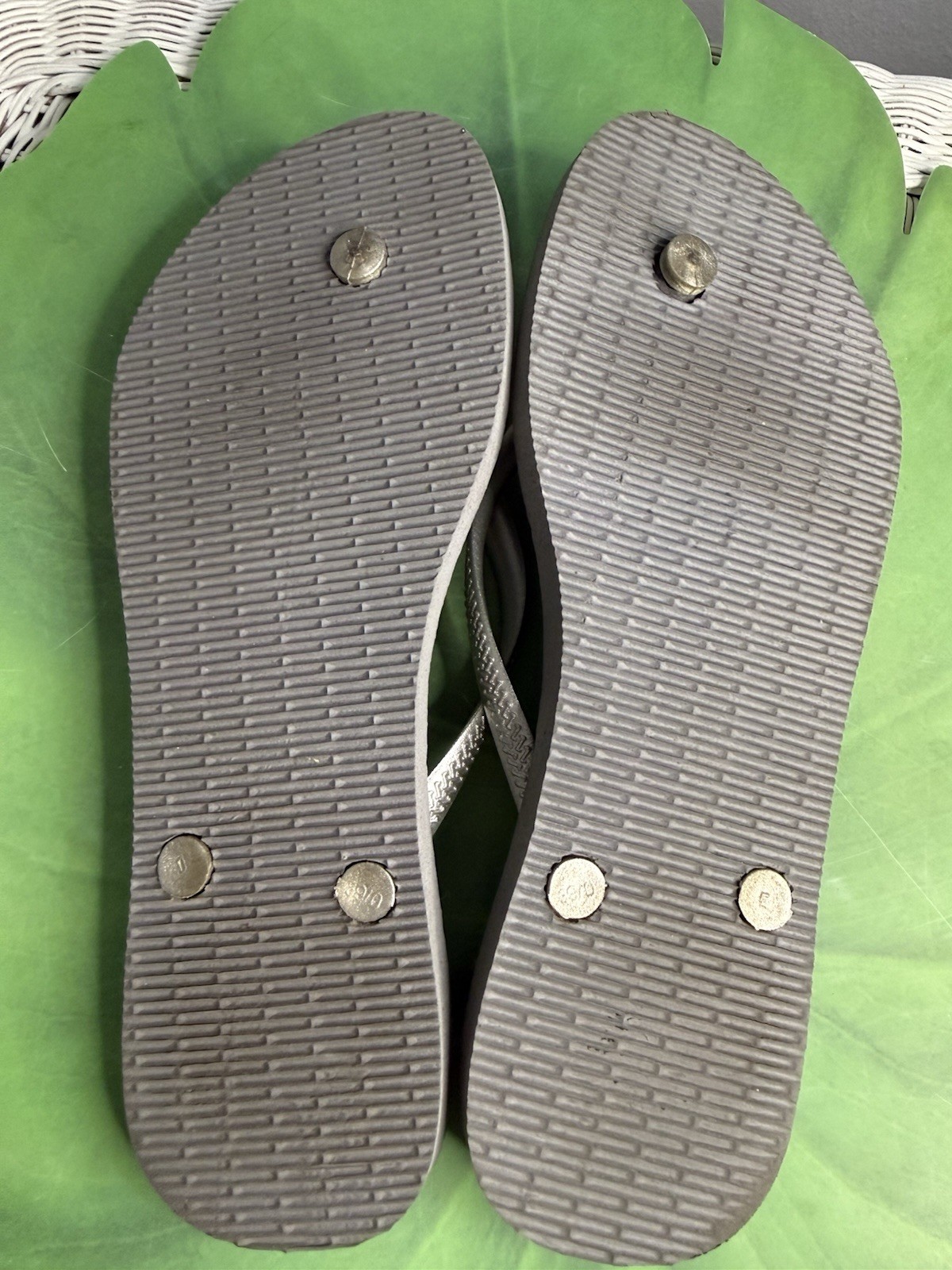 Original Havaianas Flip Flops Women Slim with Flowers Women’s 7-8