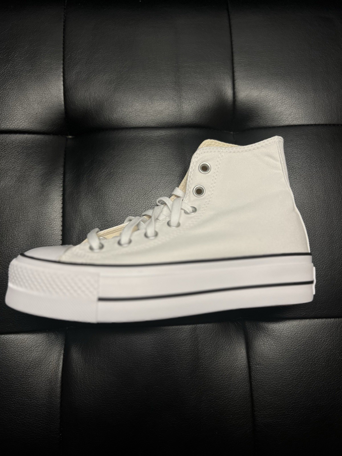Converse Chuck Taylor All Star Hi Platform White Black Size 6 Brand New 561676C