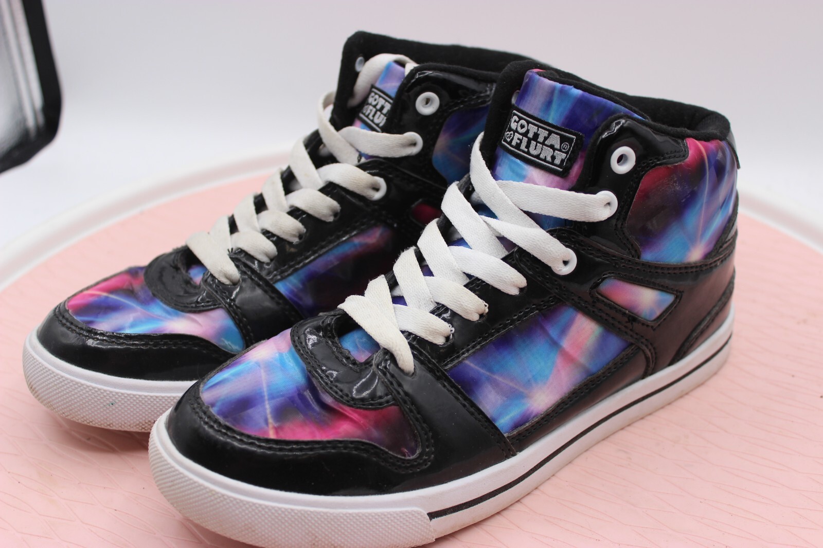 Gotta Flurt Shoes Womens SIZE 4 Hip Hop Sneakers Multicolor Round Toe Mid Top
