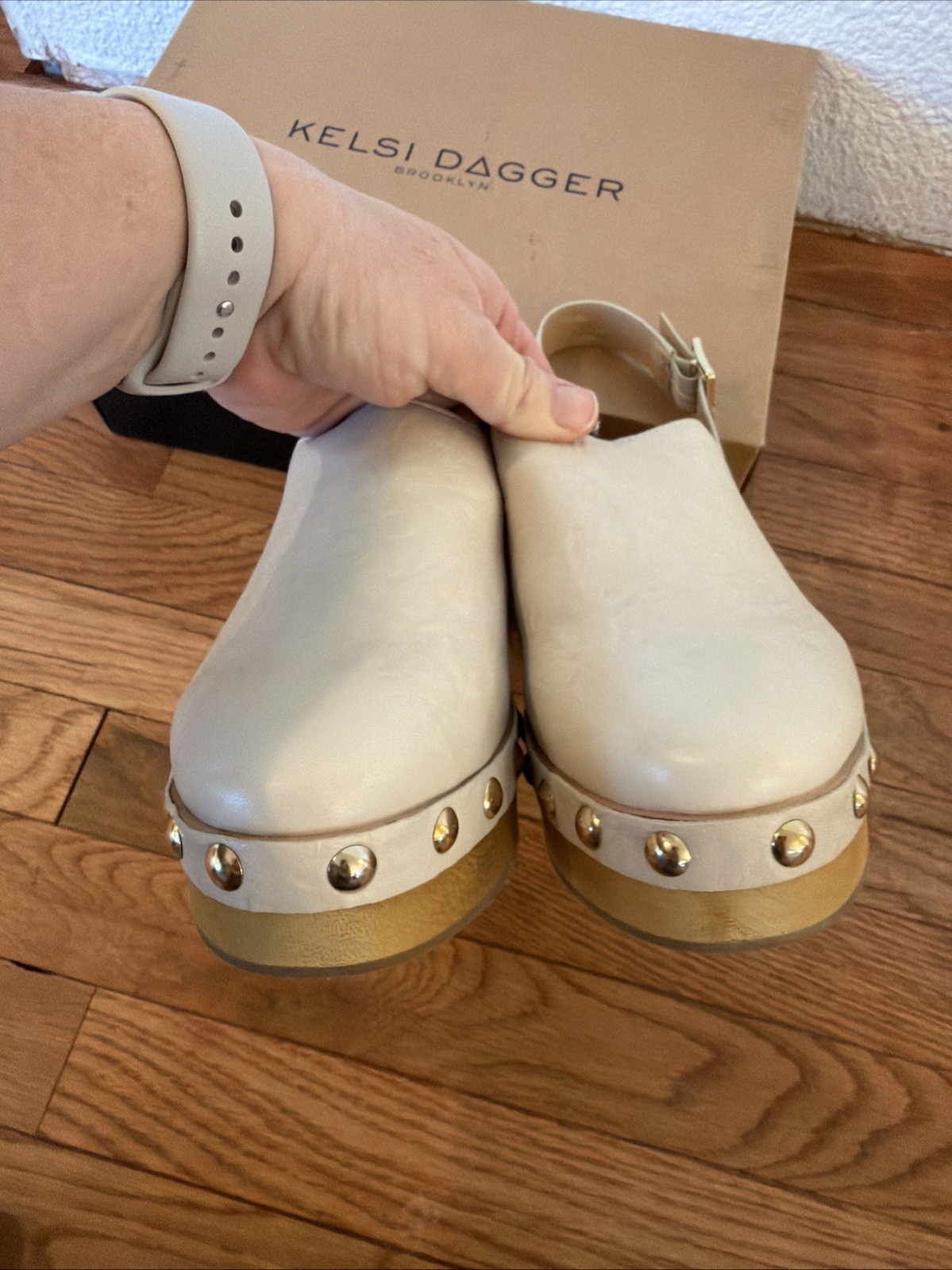 Kelsi Dagger Brooklyn Warehouse Sling Back Clogs Macaroon Vegan Leather 9.5