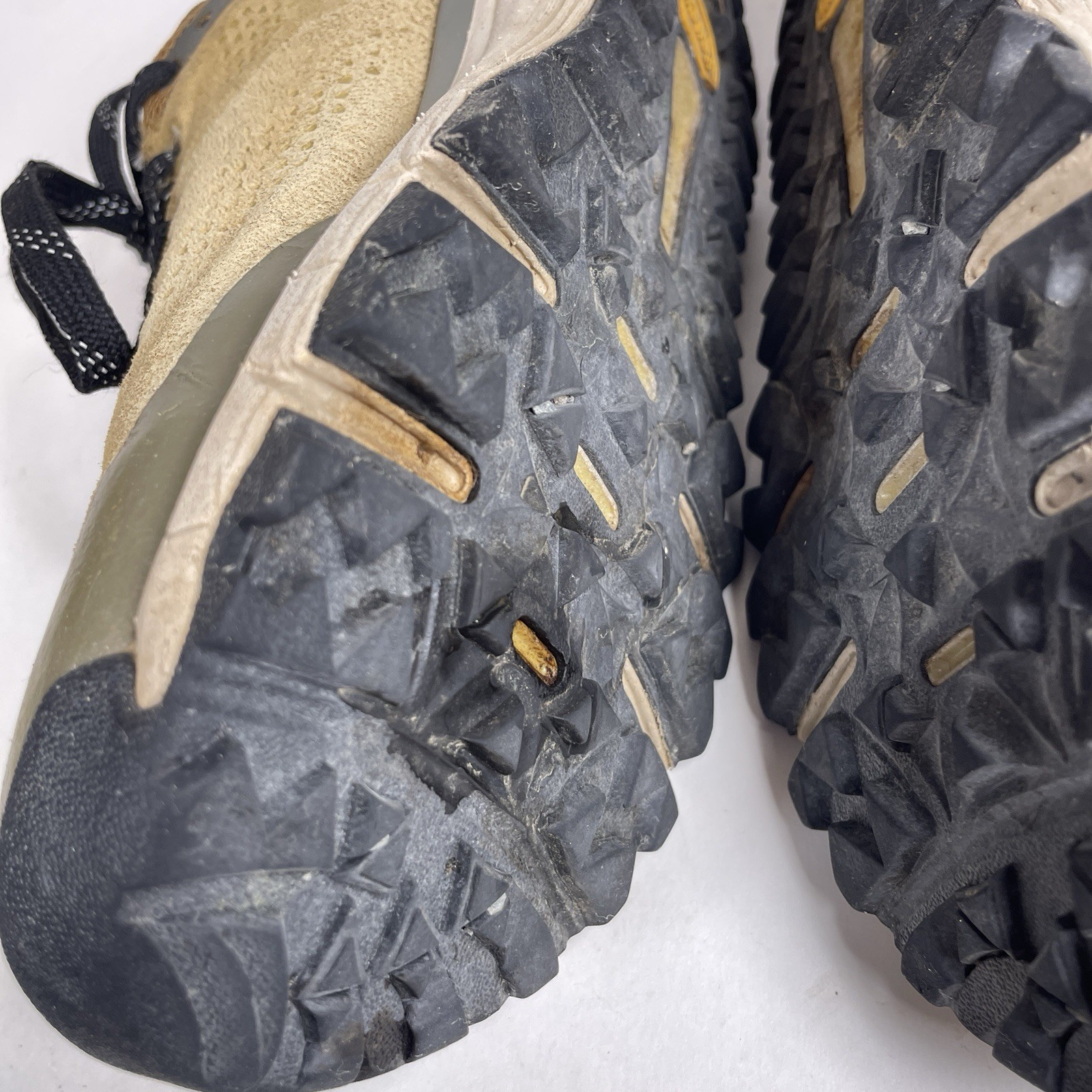Size 7 – Danner Trail 2650 Gore-Tex Hiking Shoes Prairie Sand Gray GTX Womens
