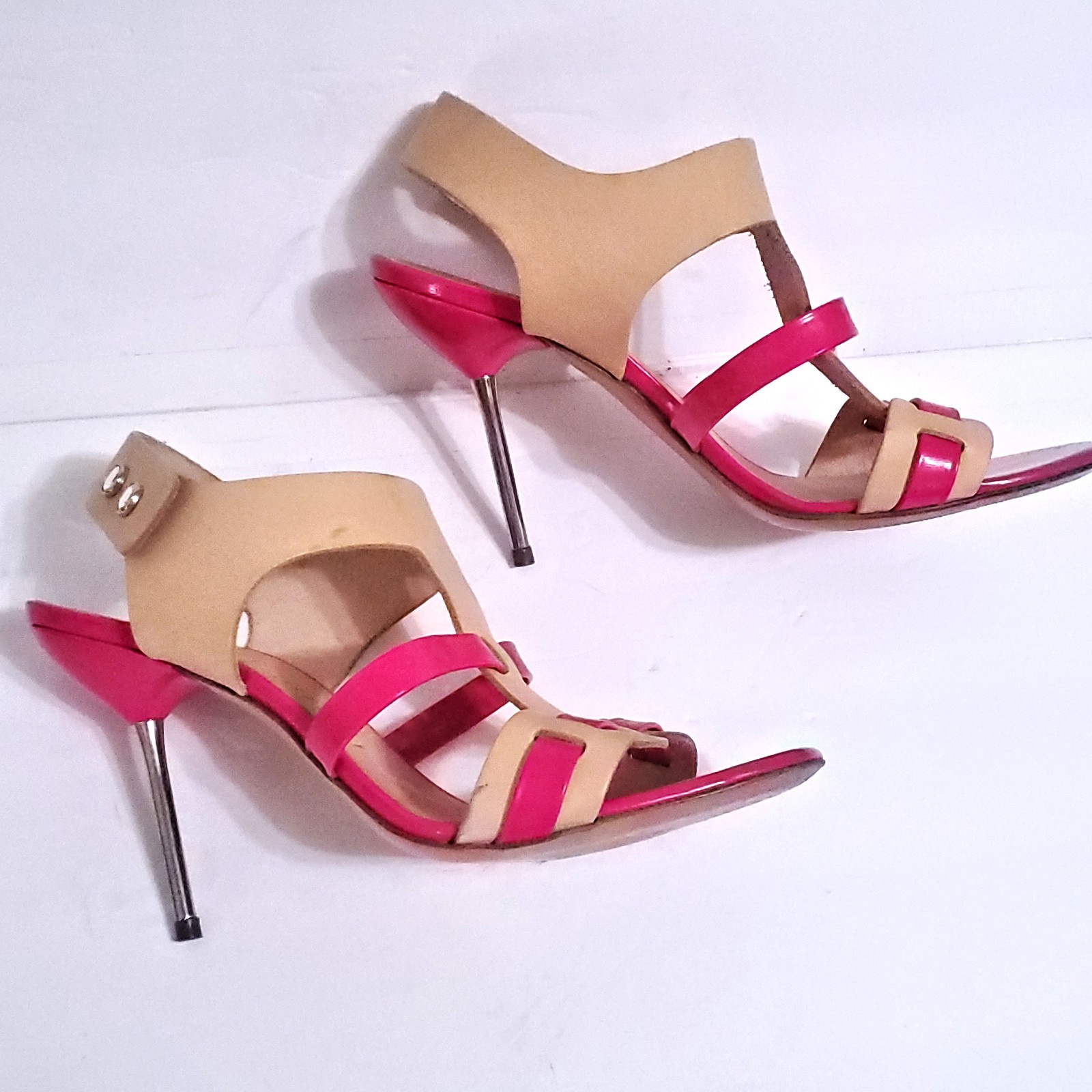 PEDRO GARCIA MIKA STILLETO PINK NEON PATENT LEATHER SANDAL 38.5 8.5 EXCELLENT