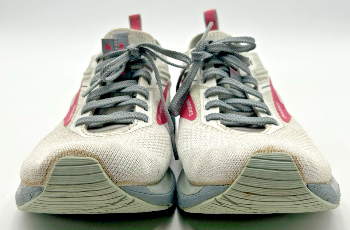 Women’s 8.5 Brooks Ricochet 3.0 Running Shoes Gray Pink Sneakers