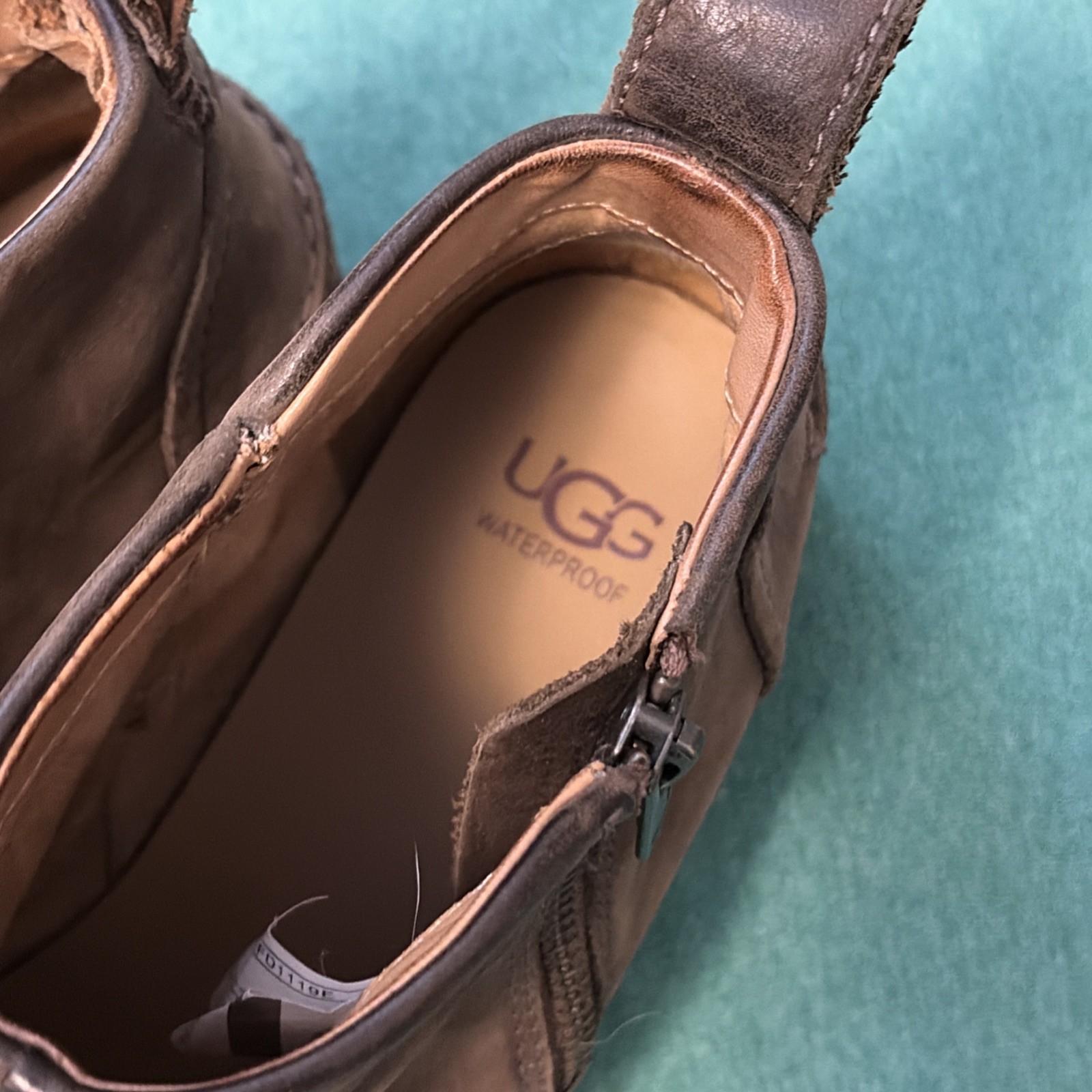 Ugg Women’s Short Brown Booties Boots Size 9 See Photos For Condition.
