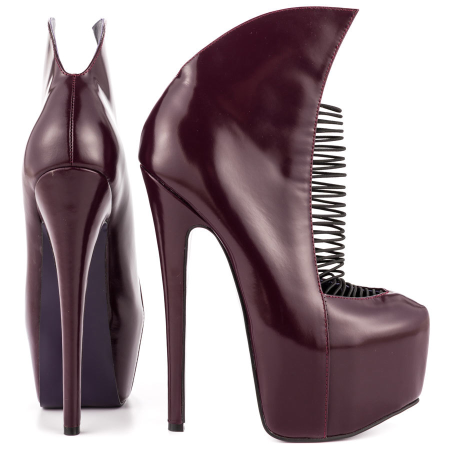 ZIGI NY LONDON TRASH CRIME PATENT LEATHER STRAPPY WEDGE BOOTIE 6.5 US/ 37 EU