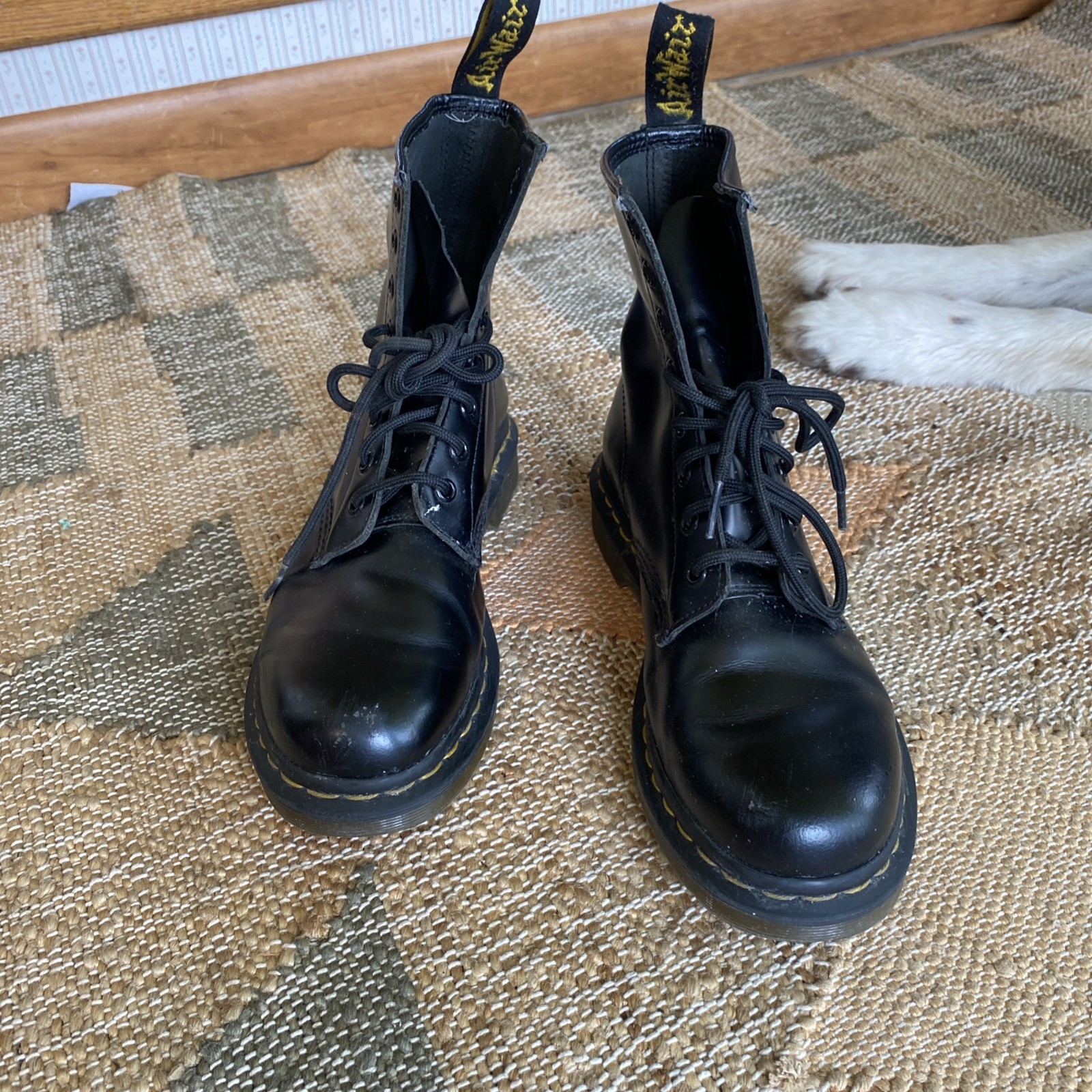 Dr. Martens 1460 Women’s Original Smooth Leather Lace Up Boots – Black, Size 8