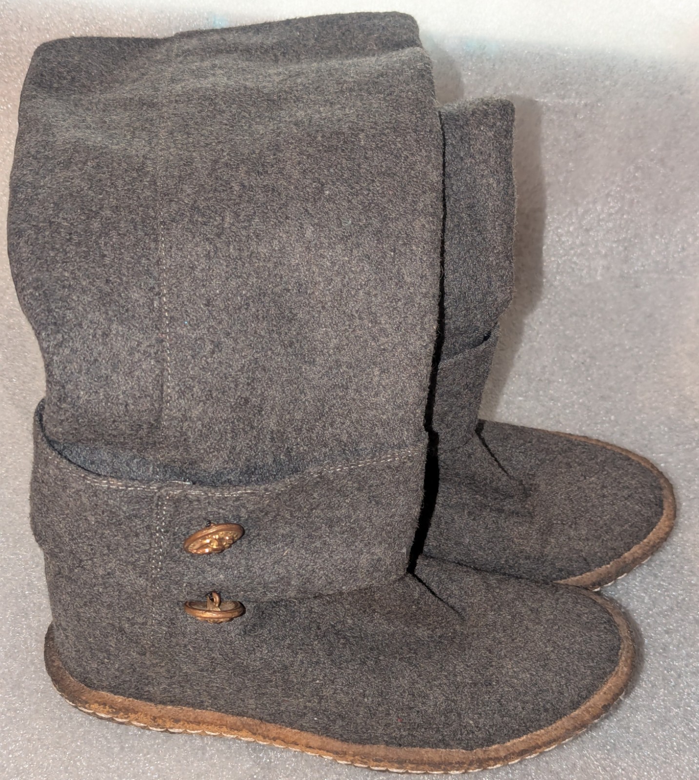 80 Tall Crepe Sole Gray Fabric Boots Women’s 7.5
