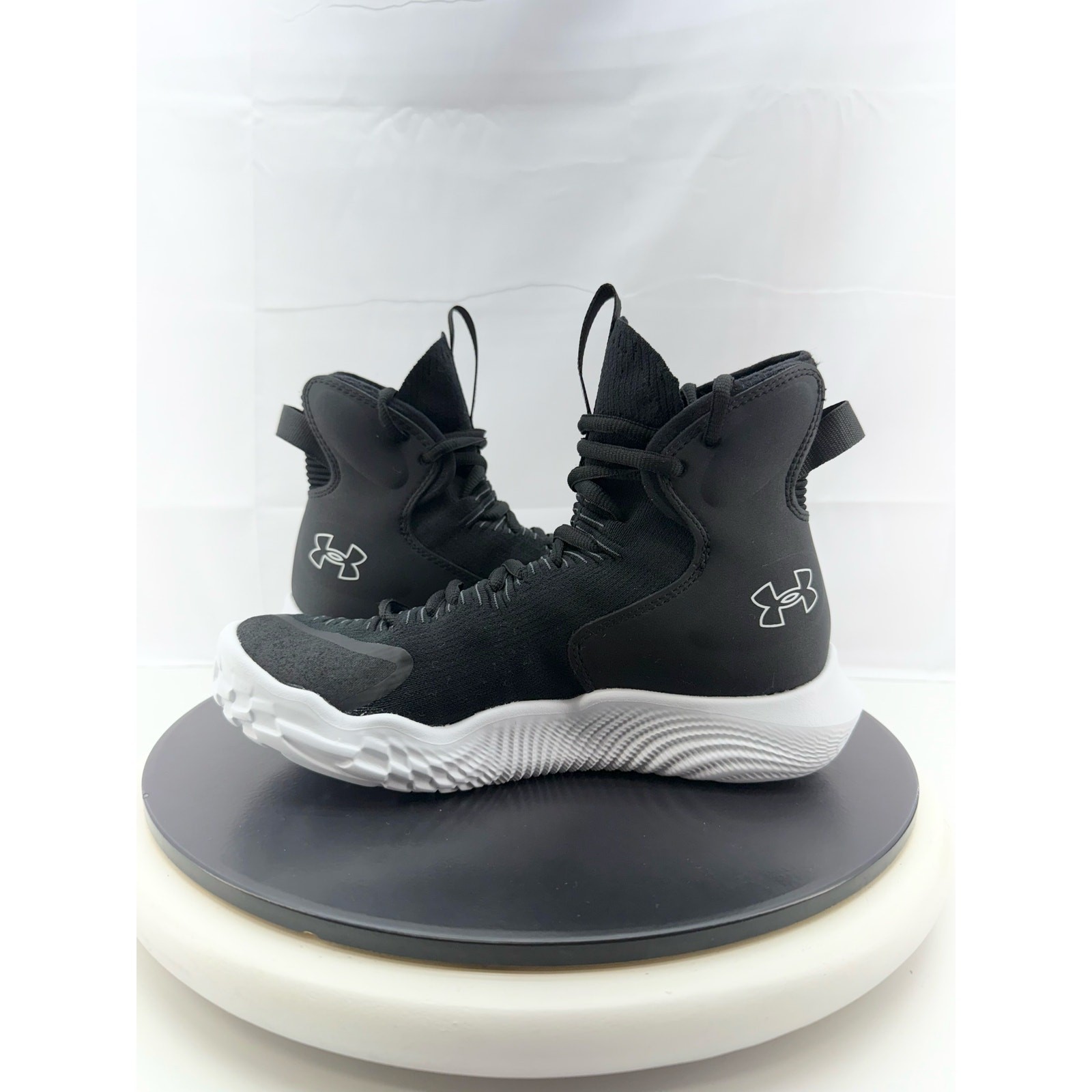 Under Armour Flow Highlight Ace Womens Size 9 Black Volleyball Shoes 3027083-001
