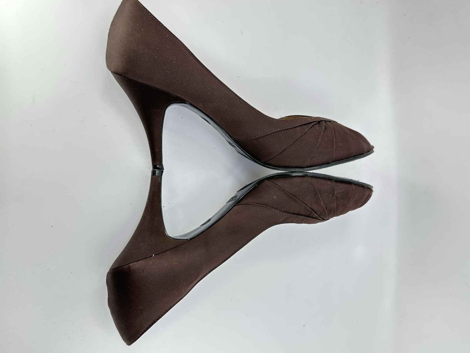 Mossimo Womens Dark Brown Satin Peeptoe Pumps Sz 10 Pre-owned