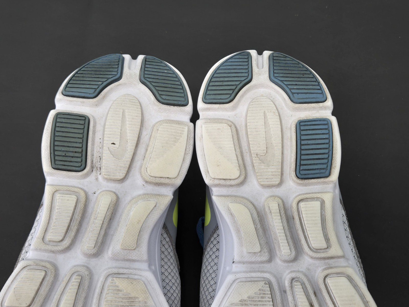 Nike Flex Experience RN Womens Athletic Running Shoes Gray Blue Year 2012 Sz 11